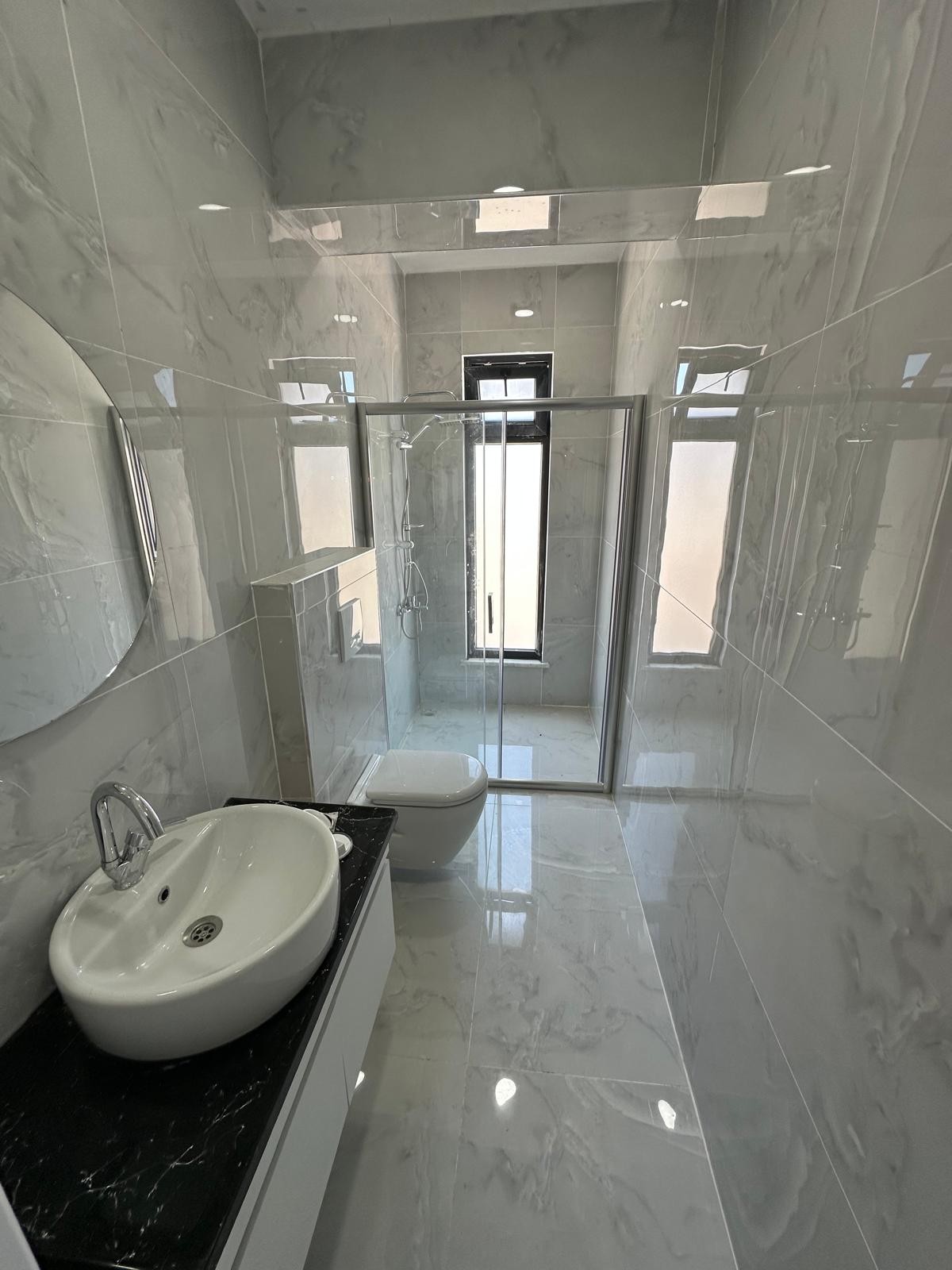 JAKUZİLİ, EBEVEYN BANYOLU, TAŞ KONSEPT, HAVUZLU, GENİŞ BAHÇE 3+1 TRİPLEKS VİLLA! KOCAALİ ALANDERE MH