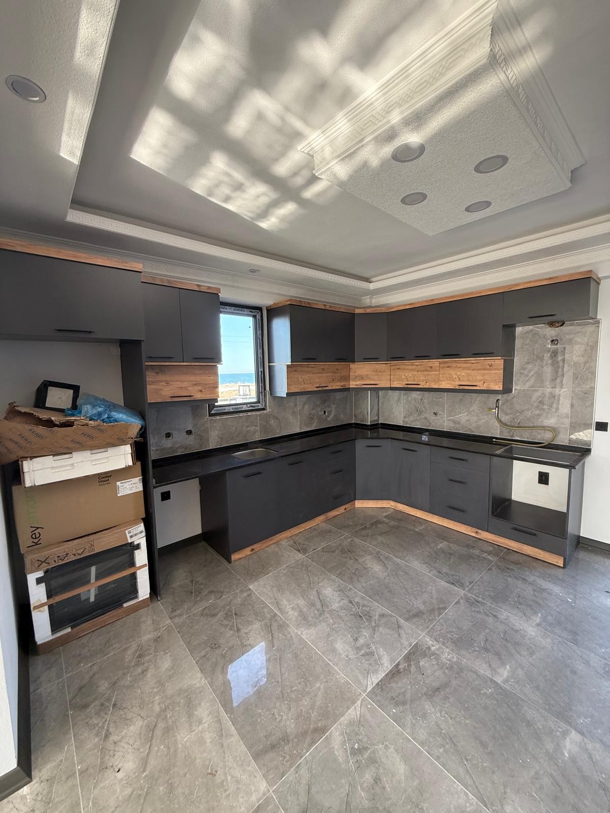 210m2 ARSA İÇİNDE, HER KAT DENİZ MANZARALI, 3 CEPHE ULTRA GENİŞ BAHÇE, TAM BAĞIMSIZ MÜSTAKİL 4+1 TRİPLEKS VİLLA! KOCAALİ ALANDERE MH
