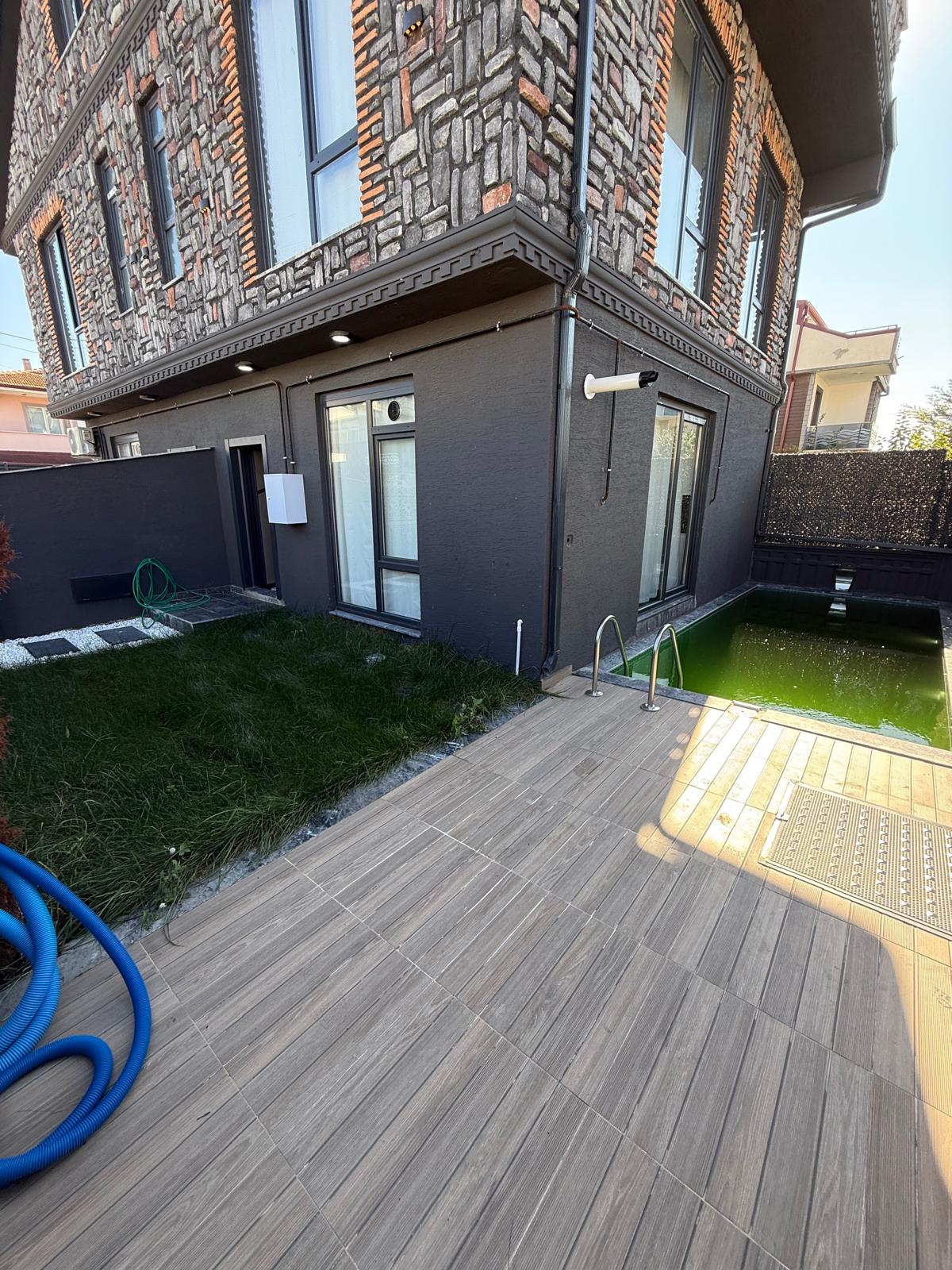 BU FİYATA DAHA İYİSİ YOK! İLÇEMİZİN EN UYGUN FİYAT HAVUZLU, LÜKS DİZAYN, KOMPLE GRANİT 3+1 TRİPLEKS VİLLASI! KOCAALİ ALANDERE MH