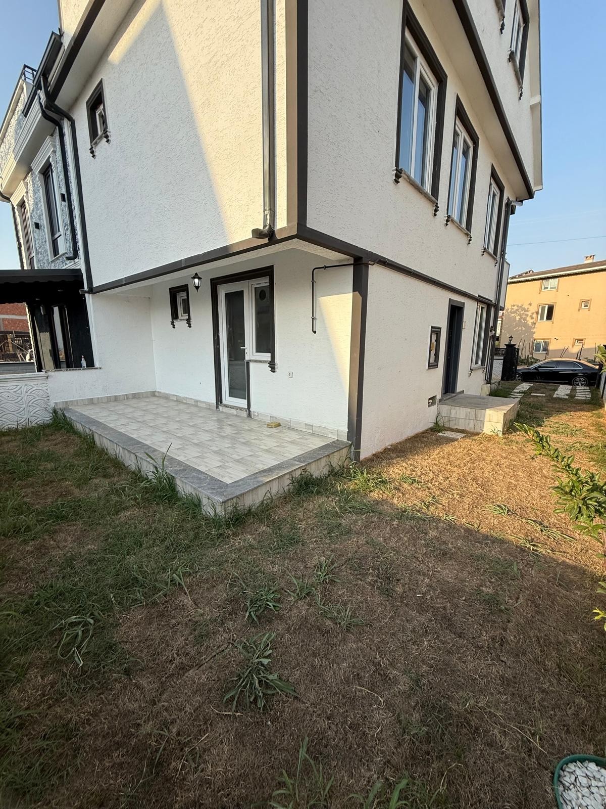 168m2 ARSA İÇİNDE TAM BAĞIMSIZ MÜSTAKİL, ULTRA GENİŞ BAHÇE, AYRI MUTFAK, 5+1 TRİPLEKS VİLLA! KOCAALİ ALANDERE MH