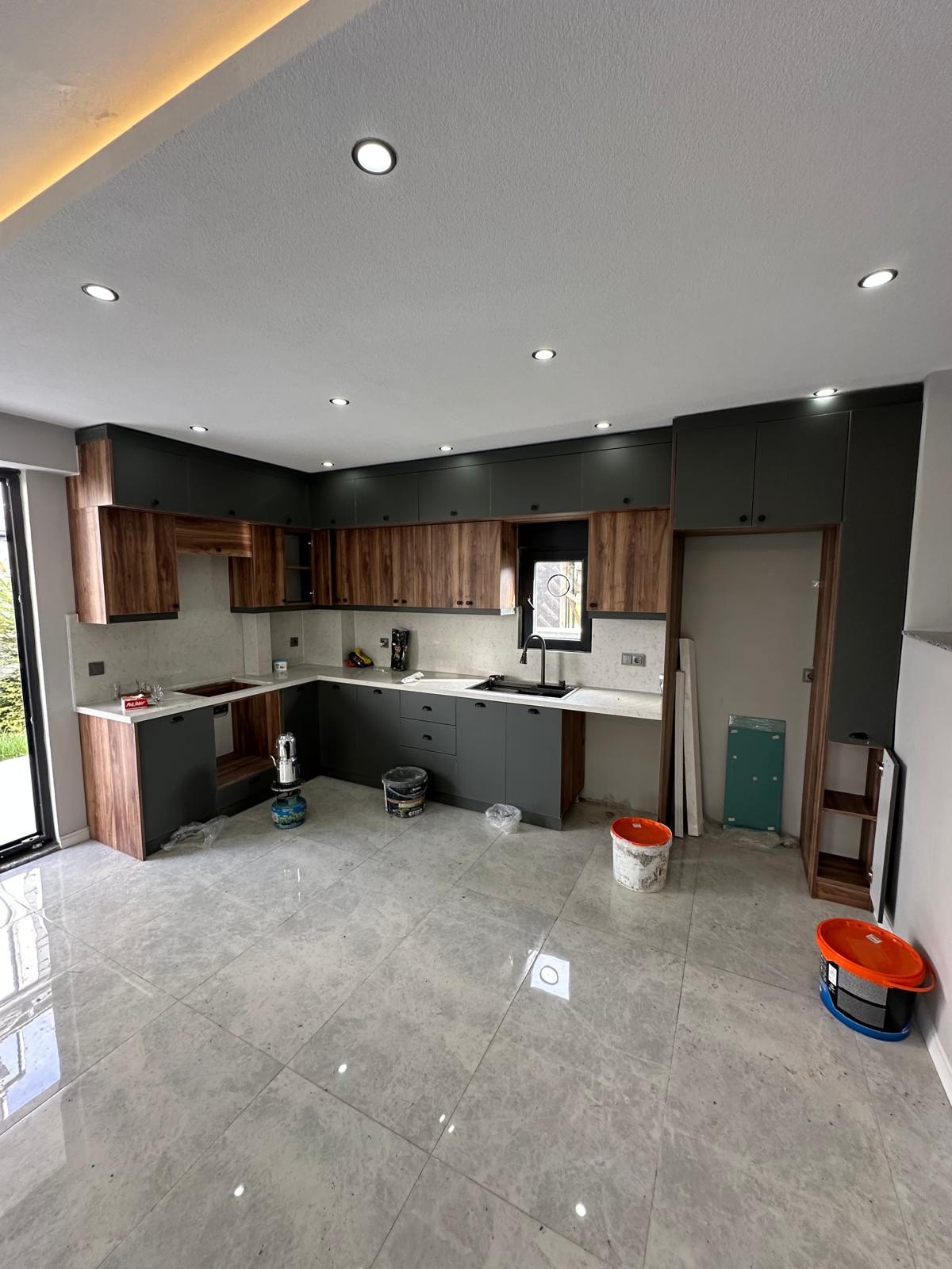 KOMBİ(PETEK), MÜSTAKİL GİRİŞ/GENİŞ BAHÇE ALANLI(L), F/P 4+1 TRİPLEKS VİLLA! KOCAALİ ALANDERE MH