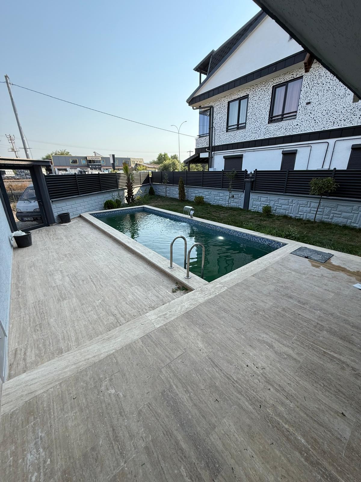 HAVUZLU, ULTRA BÜYÜK BAHÇE, MERKEZ PLAJ, EBEVEYN BANYOLU 4+1 TRİPLEKS VİLLA! KOCAALİ YAYLA MH