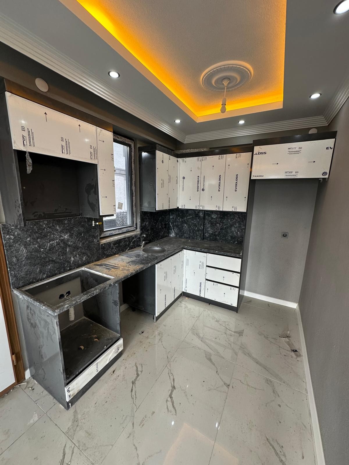 F/P, EBEVEYN BANYOLU, MÜSTAKİL GİRİŞ-BAHÇE, KOMBİ(PETEK), ARKA CEPHE 3+1 TRİPLEKS VİLLA! KOCAALİ YAYLA MH