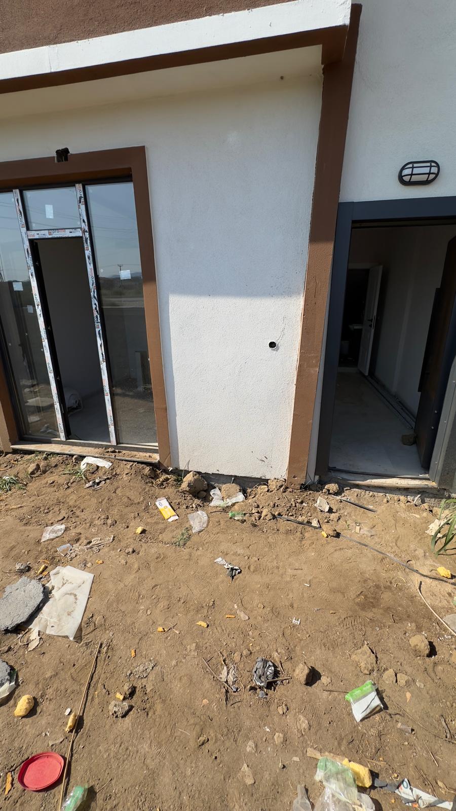 İLÇEMİZİN EN UYGUN FİYAT VİLLASI! EBEVEYN BANYO, DENİZE 50METRE, ÖN-ARKA ÇİFT BAHÇELİ 3+1 TRİPLEKS VİLLA! KOCAALİ KADIKÖY MH