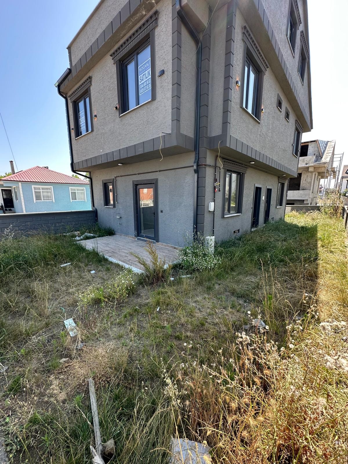 EBEVEYN BANYO, MÜSTAKİL GİRİŞ, MÜSTAKİL BAHÇE, ÖN CEPHE, MERKEZ PLAJ 3+1 TRİPLEKS VİLLA! KOCAALİ YALI MH