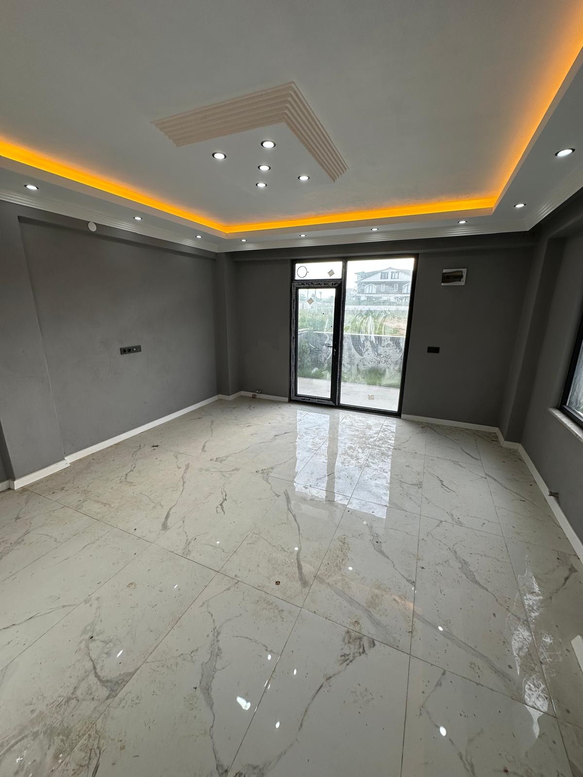 F/P, EBEVEYN BANYOLU, MÜSTAKİL GİRİŞ-BAHÇE, KOMBİ(PETEK), ARKA CEPHE 3+1 TRİPLEKS VİLLA! KOCAALİ YAYLA MH