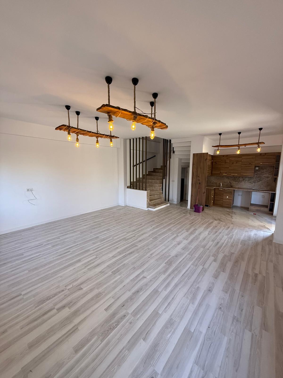 210m2 ARSA İÇİNDE, İLÇEMİZİN EN UYGUN FİYATLI, ULTRA GENİŞ BAHÇELİ, KENDİNE GARAJLI 4+1 MÜSTAKİL TRİPLEKS VİLLASI! KOCAALİ ALANDERE MH