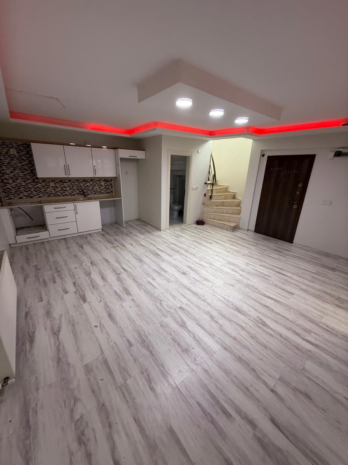 BAHÇE ALANLI, KOMBİ PETEK TAKILI 2+1 DUBLEKS VİLLA! KOCAALİ ALANDERE MH