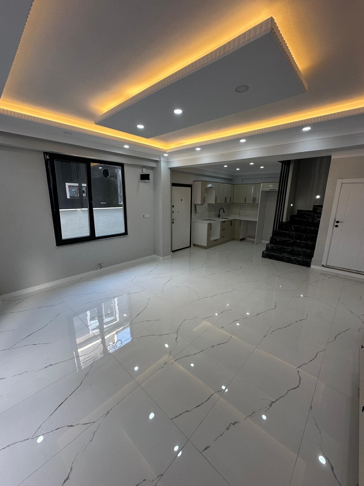MÜSTAKİL GİRİŞ, MÜSTAKİL BAHÇE, HAVUZLU, KOMBİ-PETEK 4+1 TRİPLEKS VİLLA! KOCAALİ ALANDERE MH