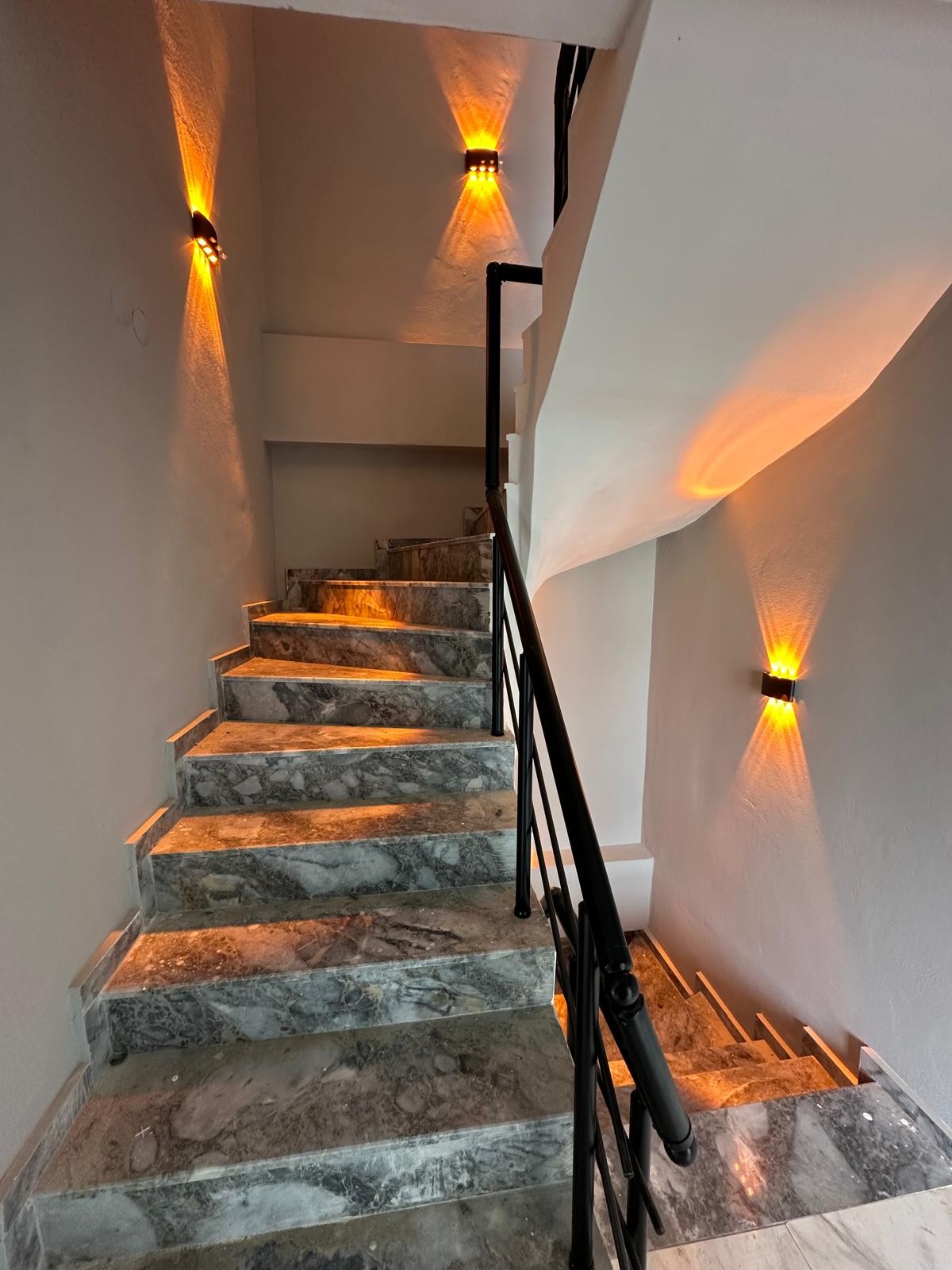 DENİZE 50 METRE, TAŞ KONSEPT, BARBEKÜLÜ, HAVUZLU, EBEVEYN BANYOLU 3+1 TRİPLEKS VİLLA! KOCAALİ ALANDERE MH 