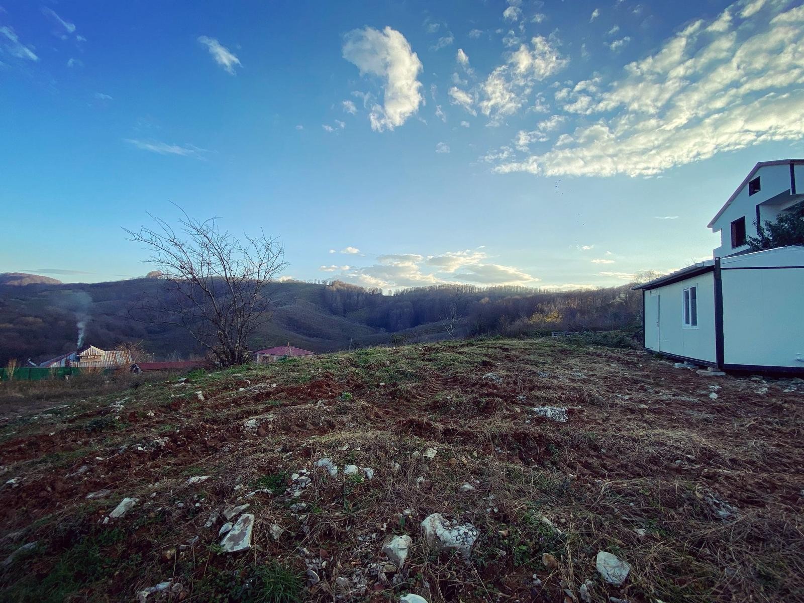  %40 İMARLI, PANORAMİK DOĞA MANZARALI, MERKEZE 11KM, YATIRIMLIK-OTURUMLUK 600M2 ARSA – KOCAALİ SELAHİYE MH