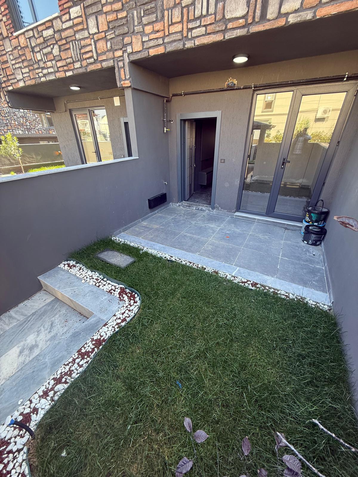 PLAJA 250METRE, AYRI KONSEPT MUTFAK, YERDEN ISITMA, ÖN-ARKA ÇİFT BAHÇE 4+1 TRİPLEKS VİLLA! KOCAALİ YAYLA MH