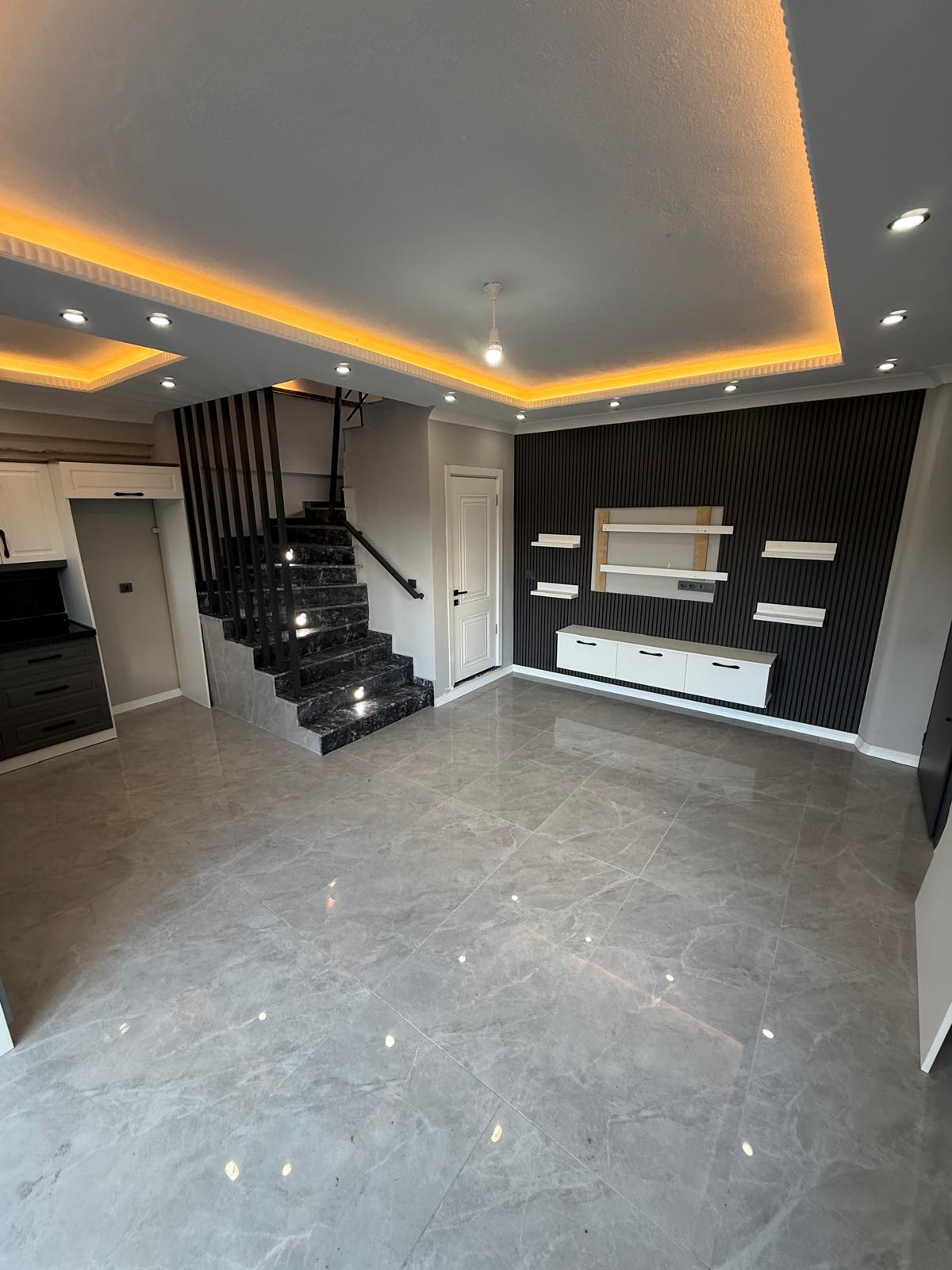 ÖN CEPHE, DENİZ MANZARALI TERAS, LÜKS DİZAYN, YERDEN ISITMA, EBEVEYN BANYOLU 3+1 TRİPLEKS VİLLA! KOCAALİ ALANDERE MH