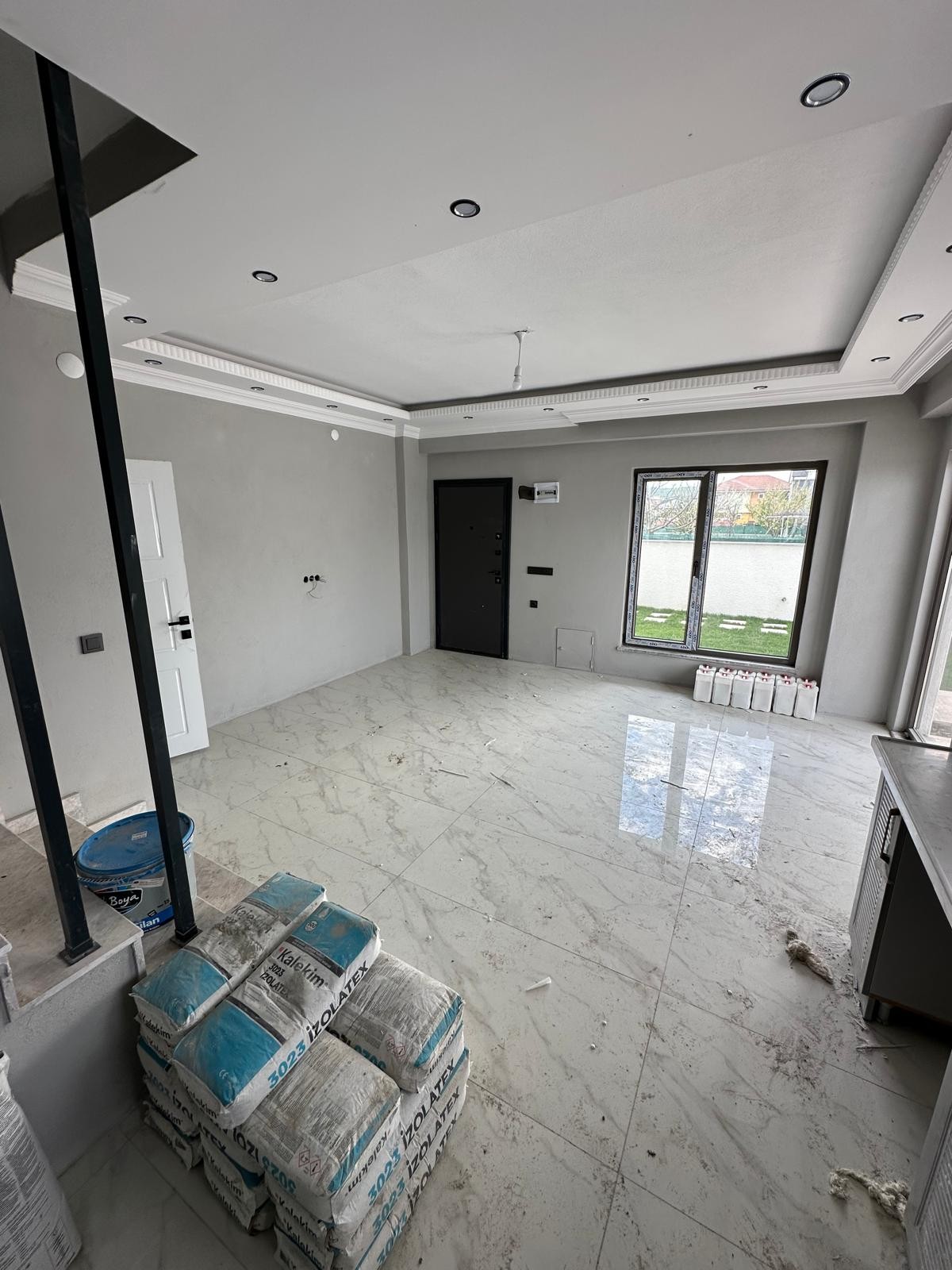 ALAÇATI TAŞ KONSEPT, DENİZ MANZARALI, ARKA CEPHE, HAVUZLU 3+1 TRİPLEKS VİLLA! KOCAALİ ALANDERE MH