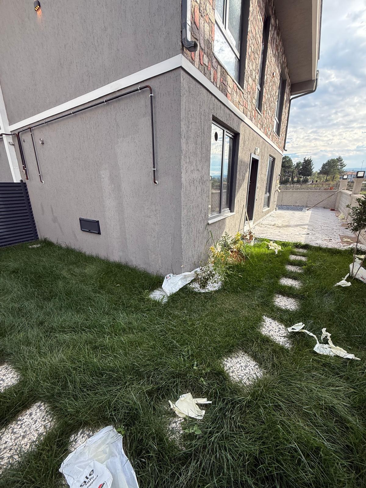 MERKEZ PLAJ, ULTRA GENİŞ BAHÇE-BİNA ALANLI, HAVUZLU  4+1 TRİPLEKS VİLLA! KOCAALİ YAYLA MH