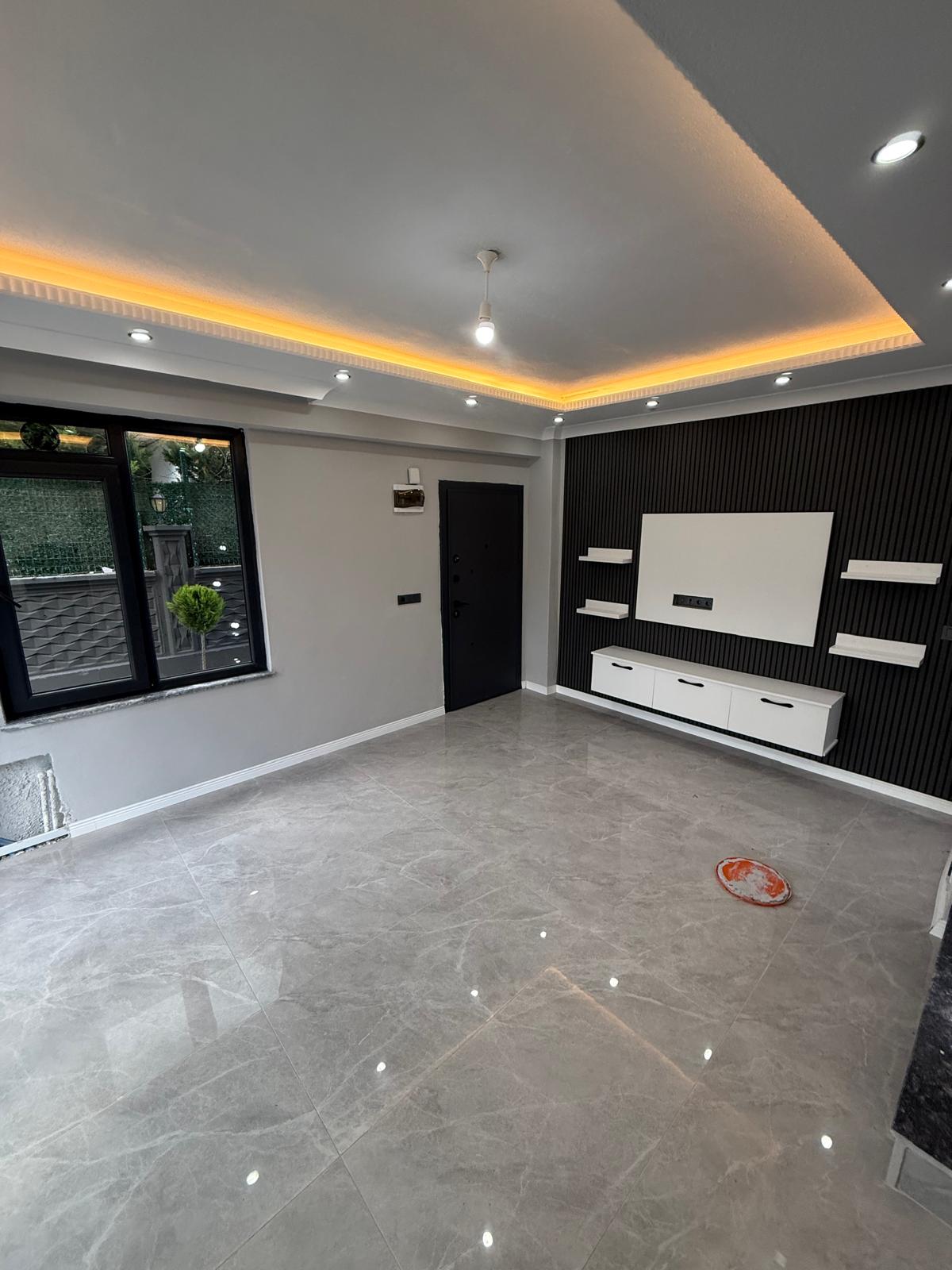 ARKA CEPHE, DENİZ MANZARALI TERAS, LÜKS DİZAYN, YERDEN ISITMA, EBEVEYN BANYOLU 3+1 TRİPLEKS VİLLA! KOCAALİ ALANDERE MH