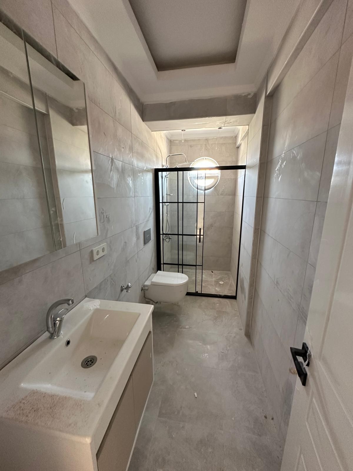 ALAÇATI TAŞ KONSEPT, DENİZ MANZARALI, MERKEZ PLAJ, HAVUZLU, EBEVEYN BANYOLU 3+1 TRİPLEKS VİLLA! KOCAALİ YALI MH