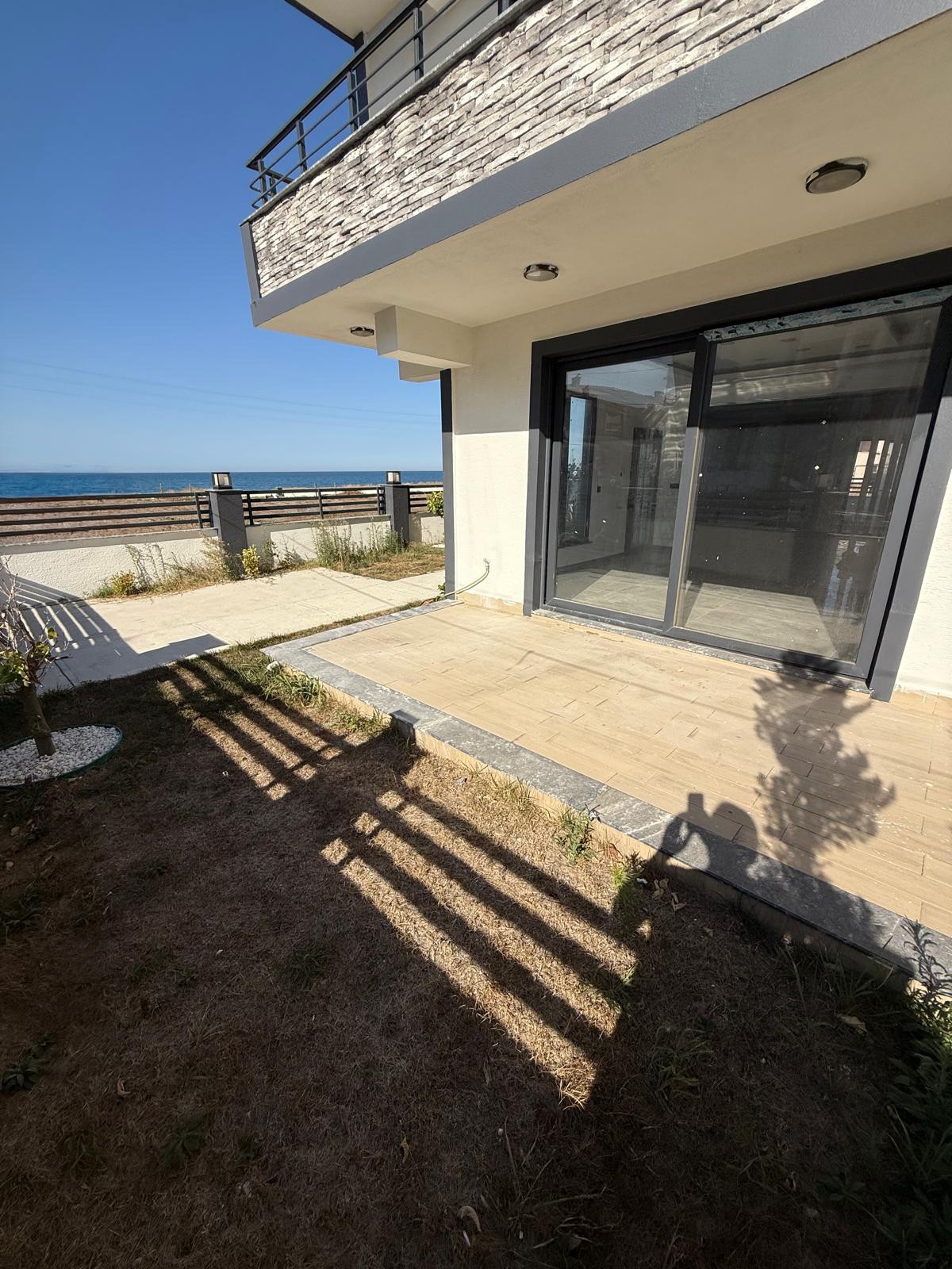 210m2 ARSA İÇİNDE, HER KAT DENİZ MANZARALI, 3 CEPHE ULTRA GENİŞ BAHÇE, TAM BAĞIMSIZ MÜSTAKİL 4+1 TRİPLEKS VİLLA! KOCAALİ ALANDERE MH