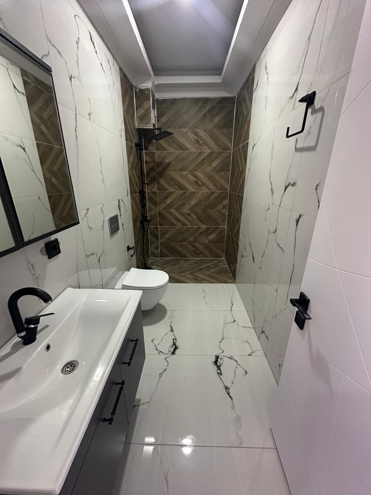 ALAÇATI TAŞ KONSEPT, DENİZE 50M-MANZARALI(3.PARSEL), HAVUZLU, GENİŞ BAHÇE ALANLI, F/P 4+1 TRİPLEKS VİLLA! KOCAALİ ALANDERE MH