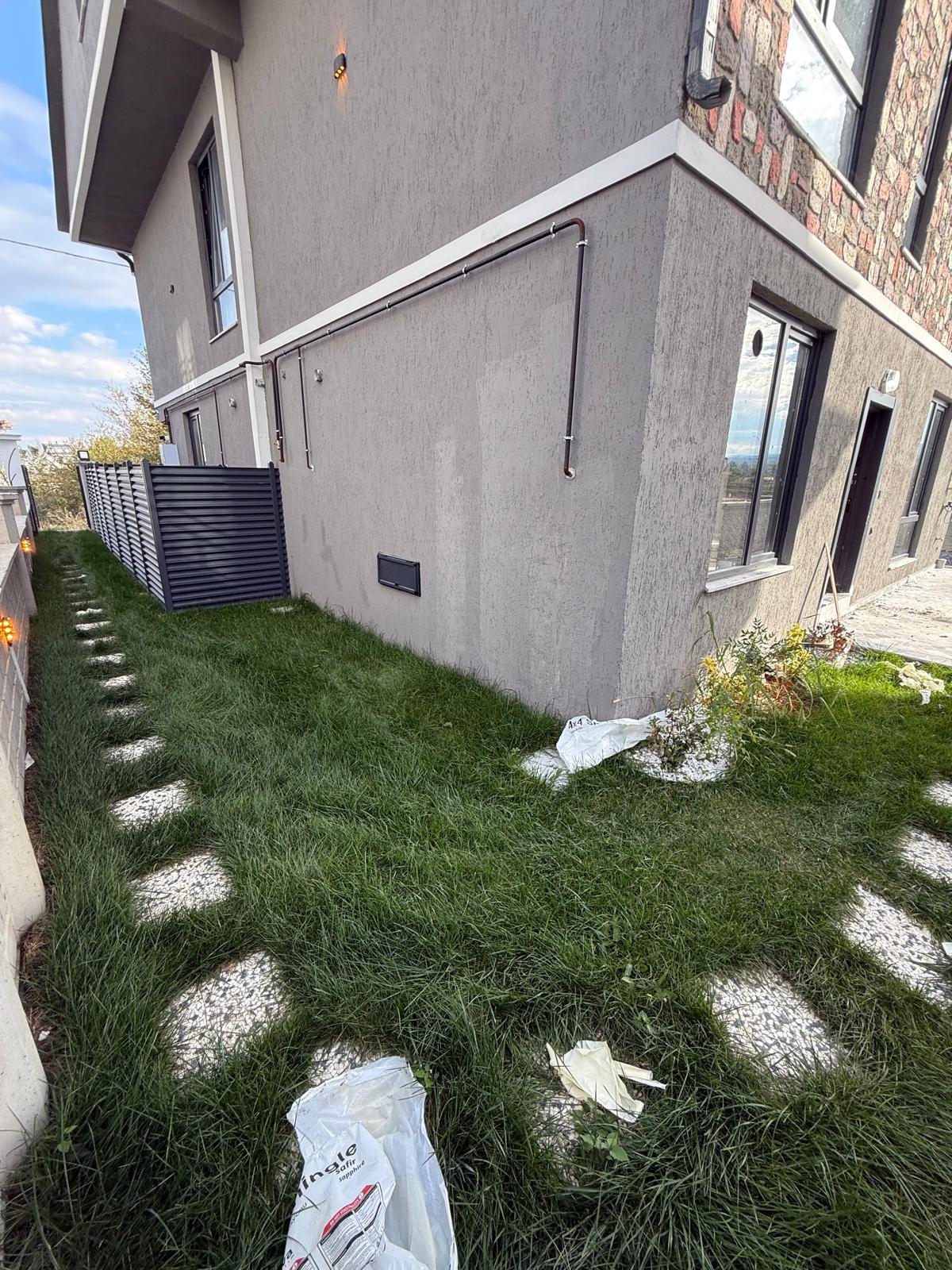 MERKEZ PLAJ, ULTRA GENİŞ BAHÇE-BİNA ALANLI, HAVUZLU  4+1 TRİPLEKS VİLLA! KOCAALİ YAYLA MH