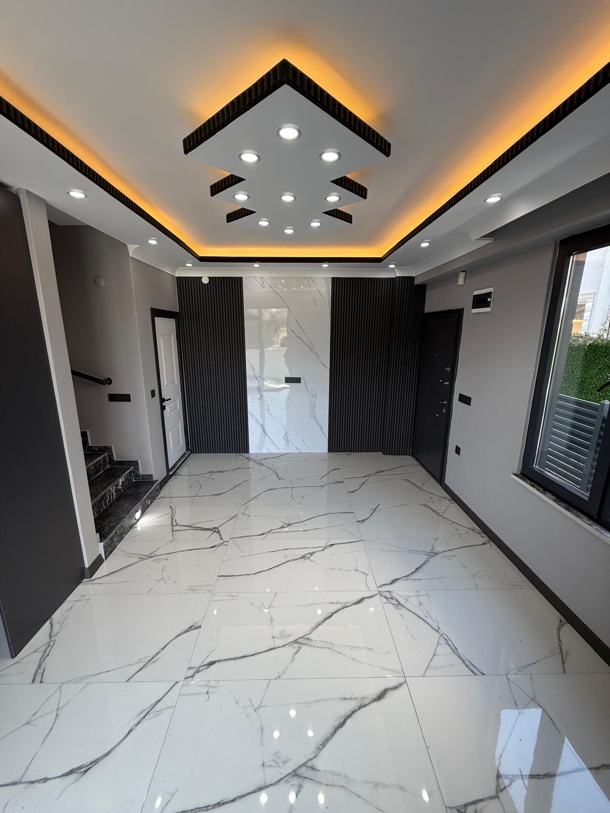 ÖN CEPHE, PLAJA 70METRE, LÜKS DİZAYN, YERDEN ISITMA 3+1 TRİPLEKS VİLLA! KOCAALİ ALANDERE MH