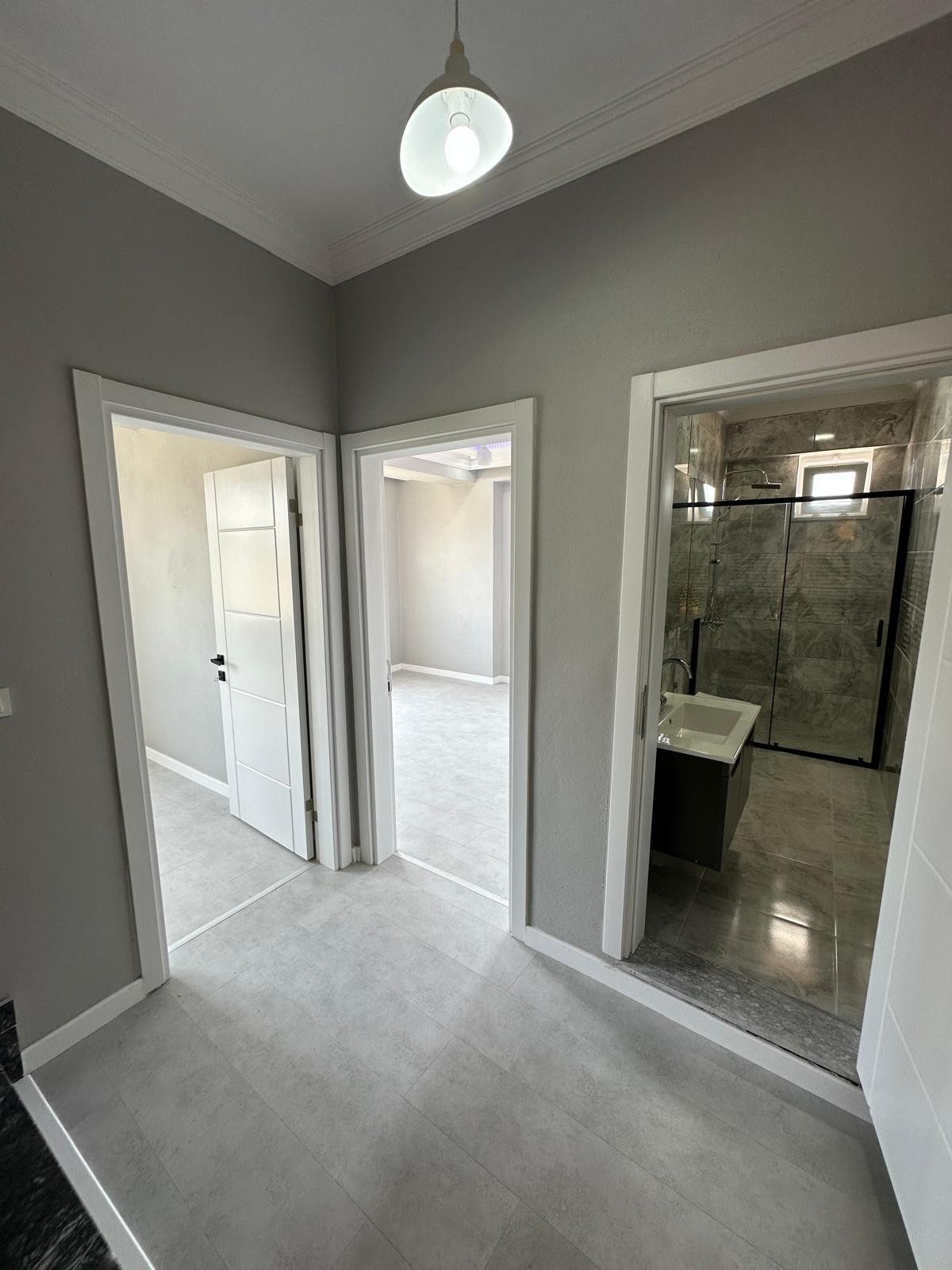EBEVEYN BANYO, MÜSTAKİL GİRİŞ, MÜSTAKİL BAHÇE, VERANDALI 3+1 TRİPLEKS VİLLA! KOCAALİ ALANDERE MH