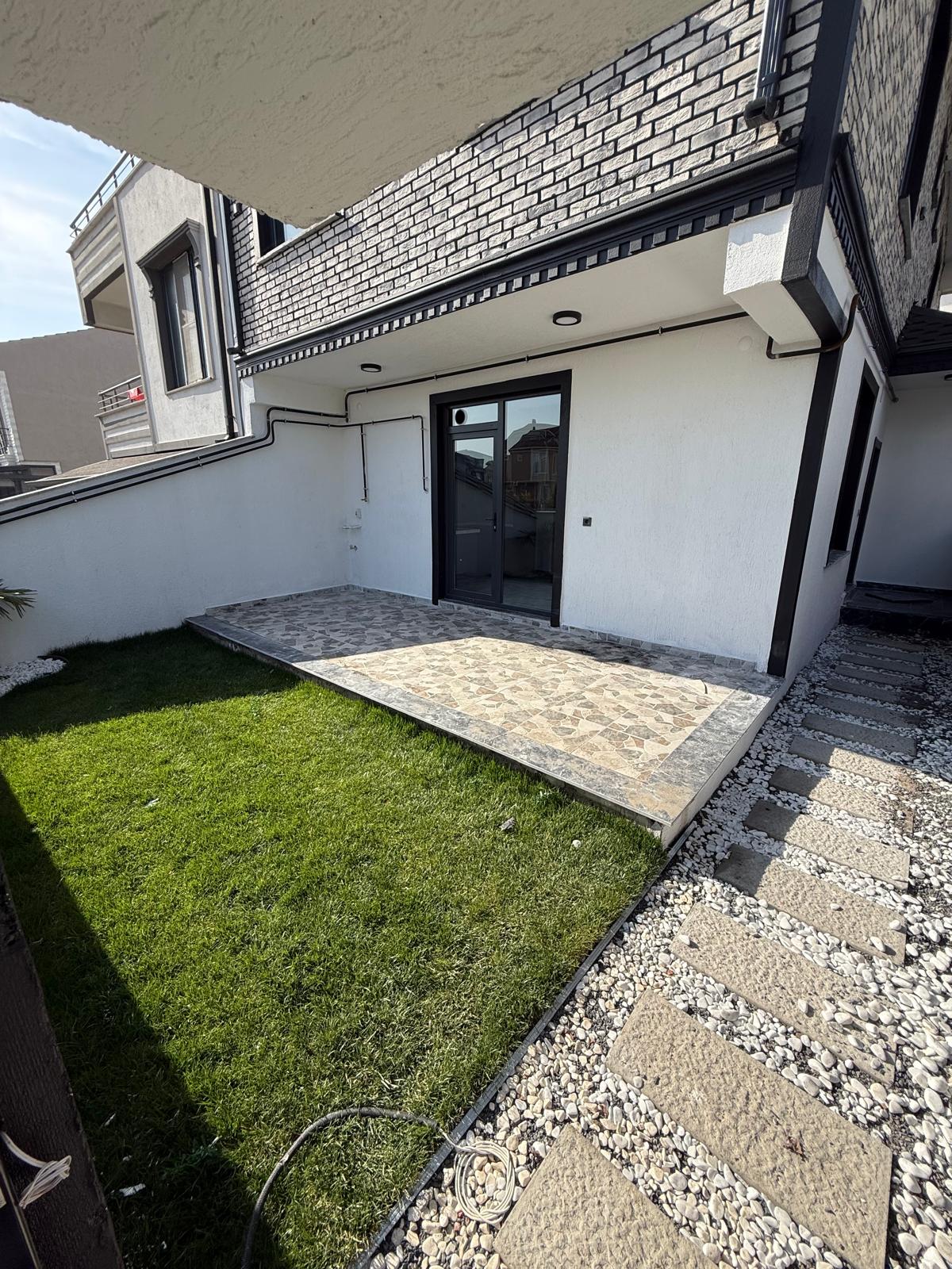 ÖN CEPHE, PLAJA 70METRE, LÜKS DİZAYN, YERDEN ISITMA 3+1 TRİPLEKS VİLLA! KOCAALİ ALANDERE MH