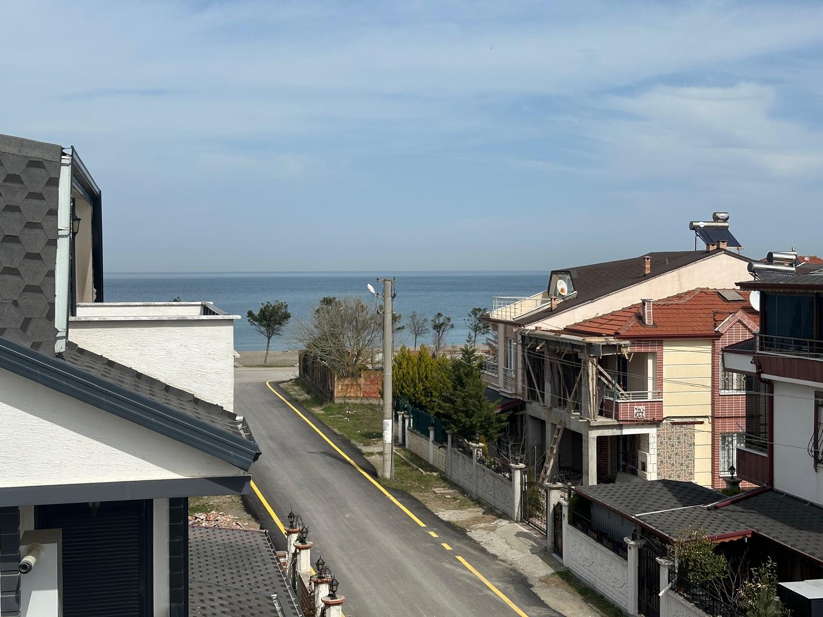 DENİZE 50M MESAFE, JAKUZİLİ, HAVUZLU, HAMAM KONSEPT BANYO 3+1 TRİPLEKS VİLLA! KOCAALİ YALI MH