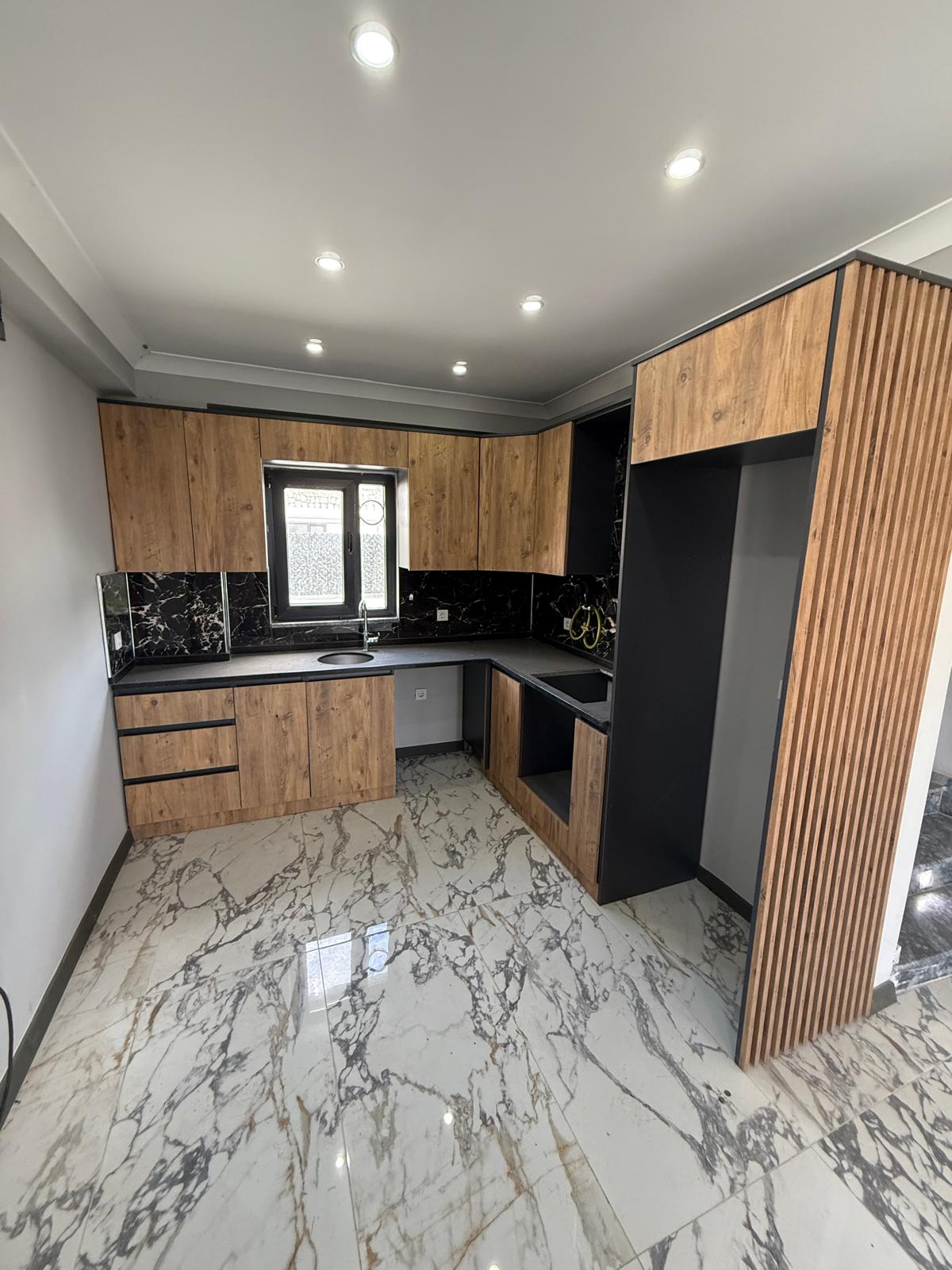 ULTRA GENİŞ BAHÇE, HAVUZLU, KÖŞE PARSEL, MERKEZ PLAJ 3+1 TRİPLEKS VİLLA! KOCAALİ YAYLA MH