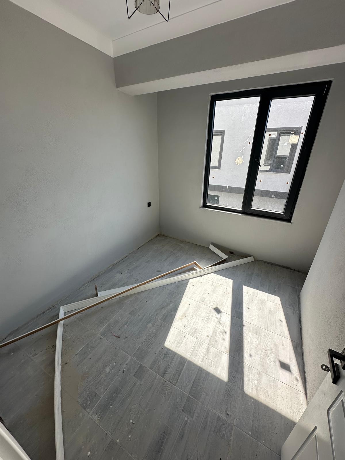 ARA KAT, F/P, DENİZE YÜRÜME MESAFESİ, YERDEN ISITMA, SİTE İÇİ 2+1 DAİRE! YAYLA MH