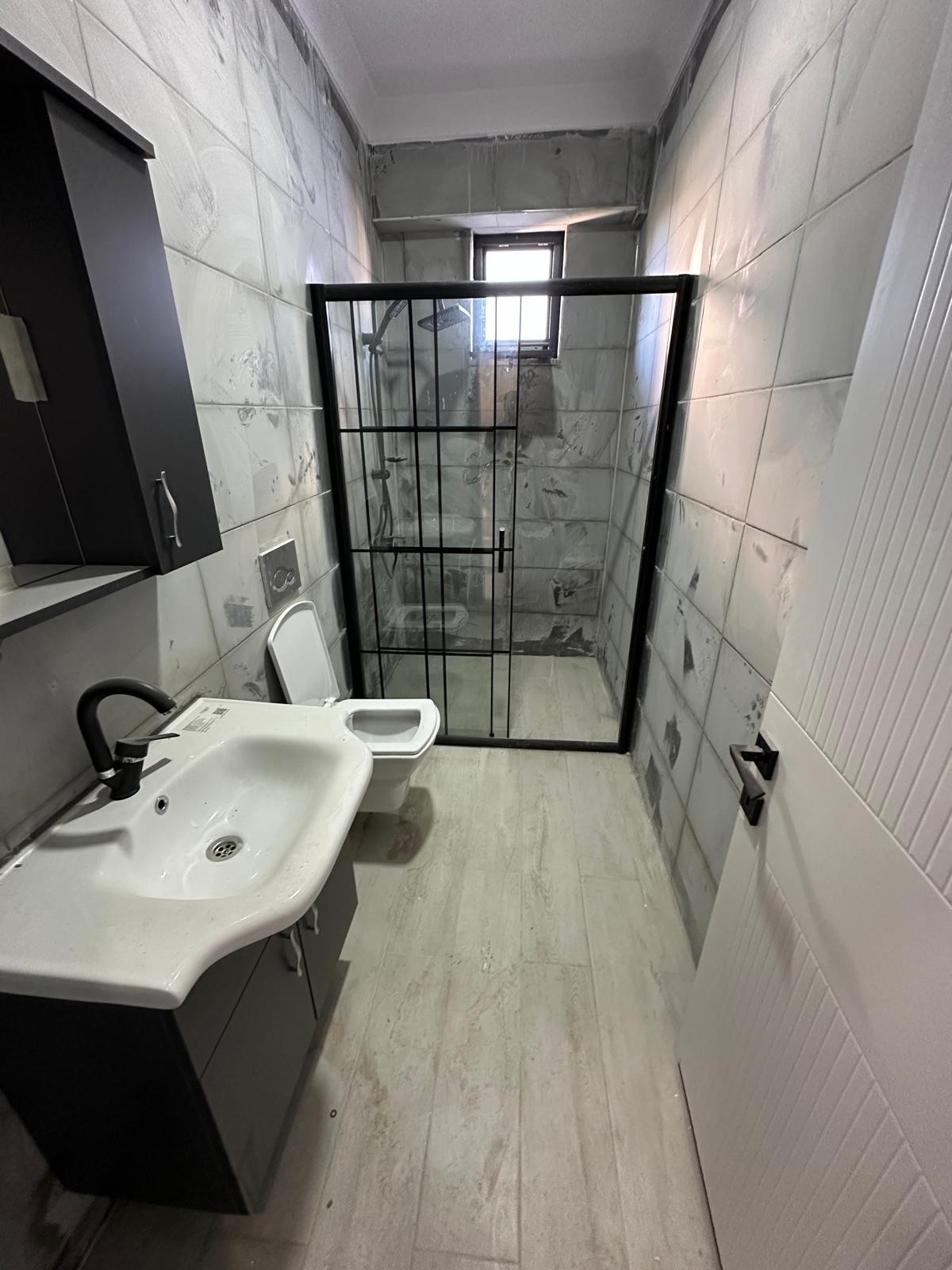 MÜSTAKİL/GİRİŞ-BAHÇE, ARKA CEPHE, EBEVEYN BANYOLU 3+1 TRİPLEKS VİLLA! KOCAALİ YALI MH