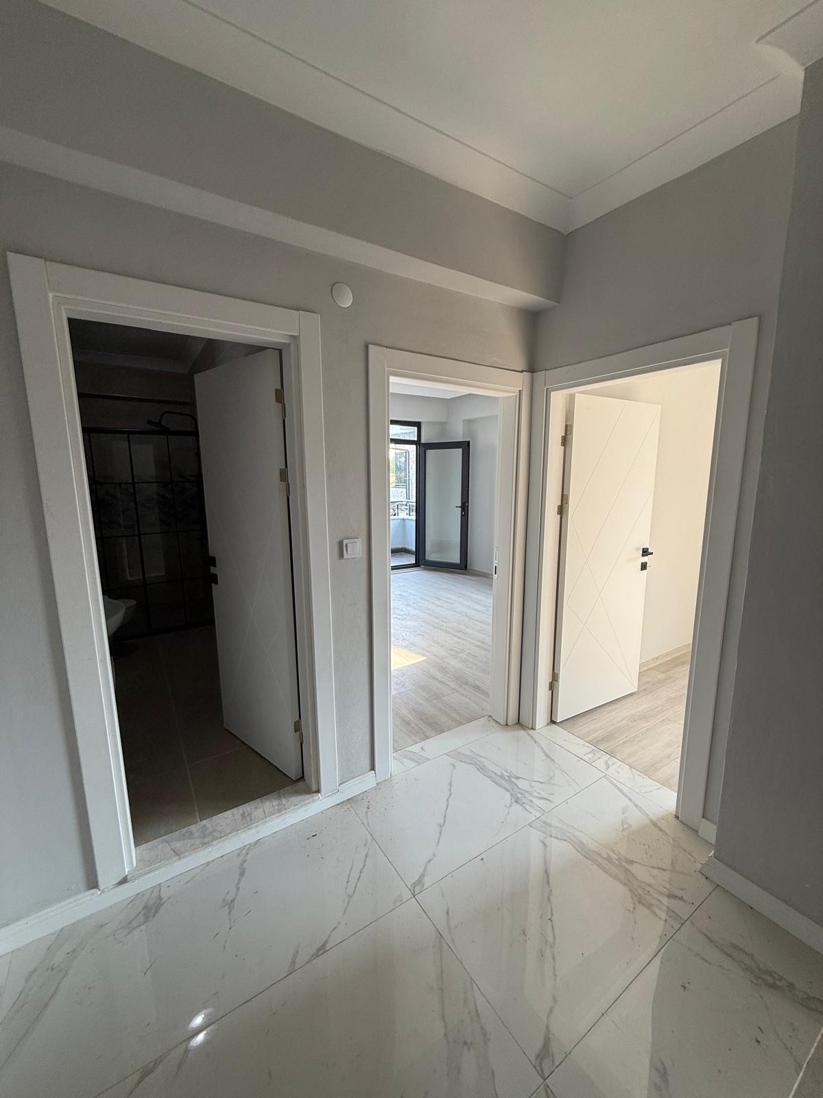 HAVUZLU, ULTRA BÜYÜK BAHÇE, MERKEZ PLAJ, EBEVEYN BANYOLU 4+1 TRİPLEKS VİLLA! KOCAALİ YAYLA MH