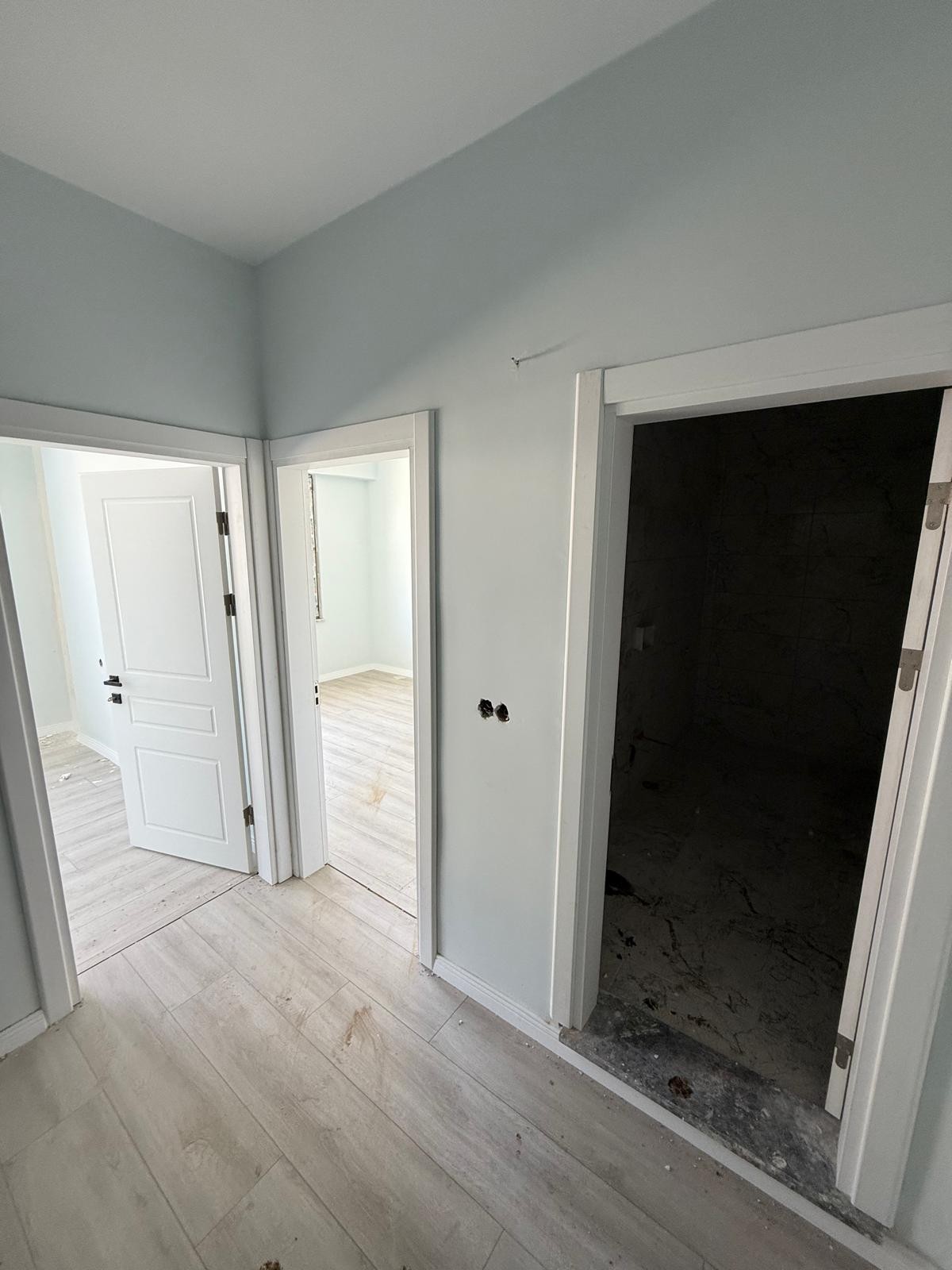 YOLA CEPHE, OKUL YANI, MÜSTAKİL GİRİŞ-BAHÇE, EBEVEYN BANYO, MERKEZ PLAJ 3+1 TRİPLEKS ! KOCAALİ YALI MH