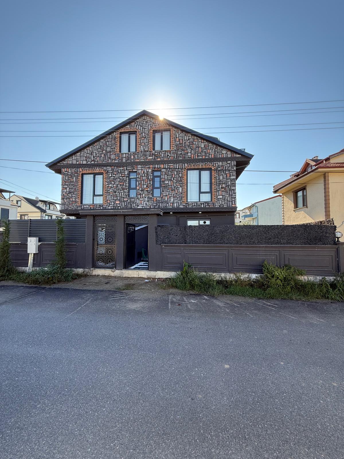 BU FİYATA DAHA İYİSİ YOK! İLÇEMİZİN EN UYGUN FİYAT HAVUZLU, LÜKS DİZAYN, KOMPLE GRANİT 3+1 TRİPLEKS VİLLASI! KOCAALİ ALANDERE MH