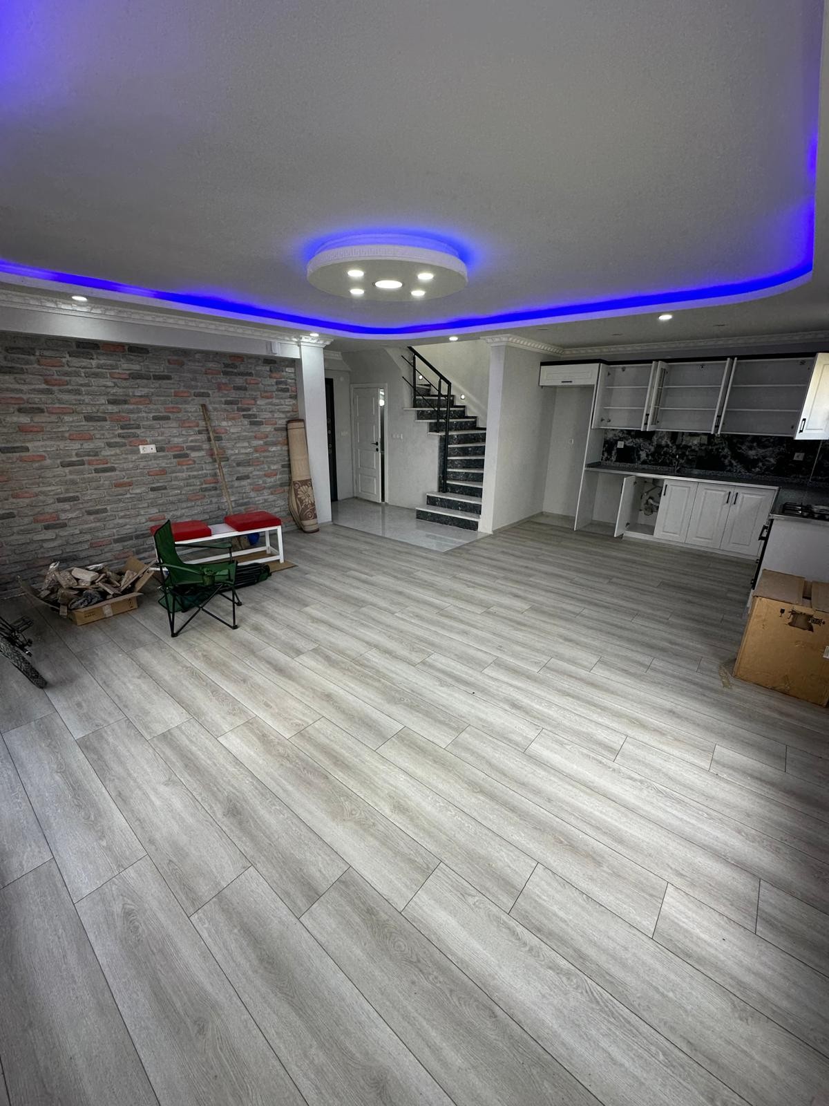 KENDİNE GARAJLI, 3 CEPHE GENİŞ BAHÇE ALANI, KOMBİ(PETEK), 4+1 TRİPLEKS VİLLA! KOCAALİ ALANDERE MH