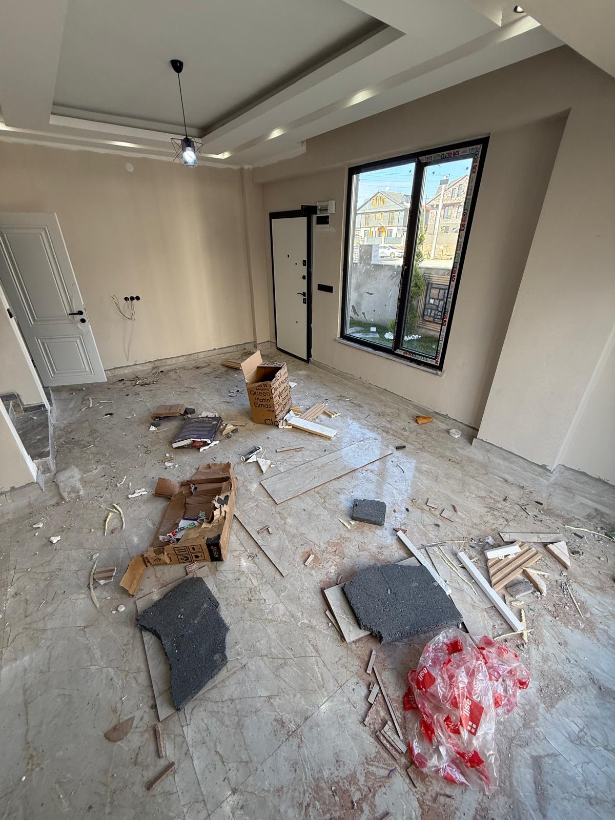 HAVUZLU, PLAJA 160 METRE, LÜKS DİZAYN, EBEVEYN BANYO, HAVUZLU, 3+1 TRİPLEKS VİLLA! KOCAALİ YAYLA MH