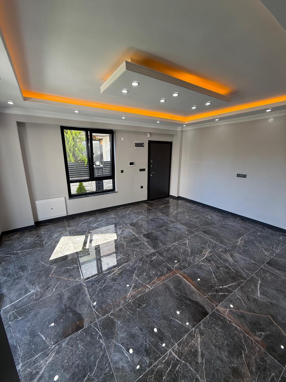 BAHÇE VE TERAS JAKUZİLİ, LÜKS DİZAYN, GENİŞ BAHÇE-BİNA KULLANIM ALANLI 3+1 TRİPLEKS VİLLA! KOCAALİ ALANDERE MH