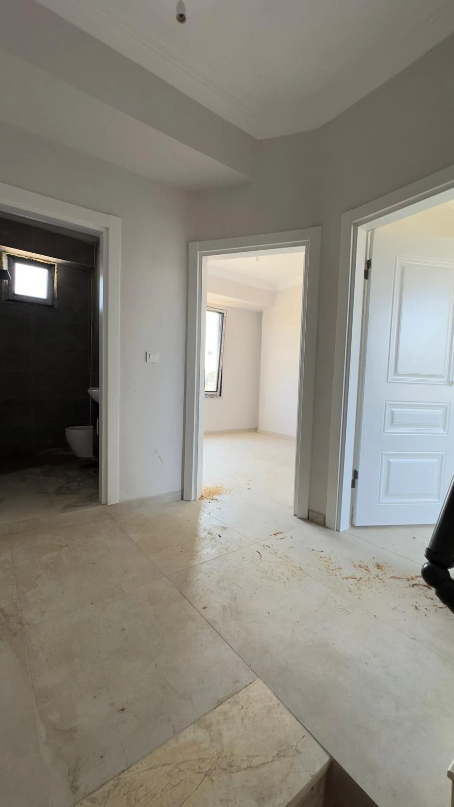 İLÇEMİZİN EN UYGUN FİYAT VİLLASI! EBEVEYN BANYO, DENİZE 50METRE, ÖN-ARKA ÇİFT BAHÇELİ 3+1 TRİPLEKS VİLLA! KOCAALİ KADIKÖY MH