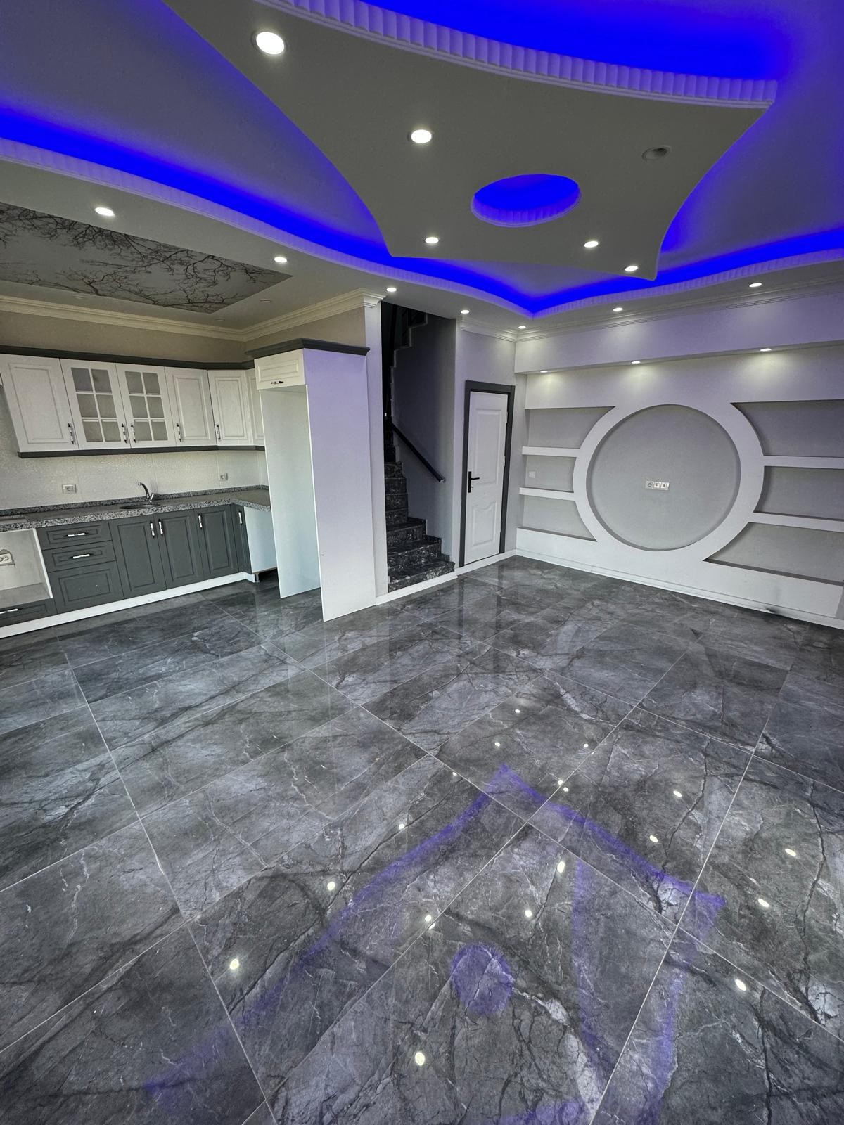 F/P, BARBEKÜLÜ, EBEVEYN BANYOLU, GENİŞ BAHÇE ALANLI, KOMBİ(PETEK) 3+1 TRİPLEKS VİLLA! KOCAALİ ALANDERE MH