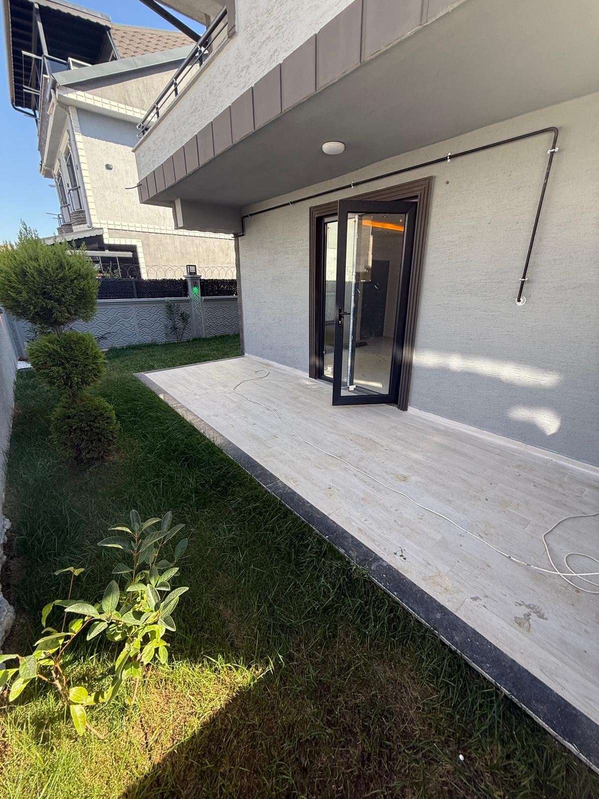 FİYAT/PERFORMANS TRİPLEKS! GRANİT ZEMİN, EBEVEYN BANYO, YERDEN ISITMA 3+1 VİLLA! KOCAALİ ALANDERE MH