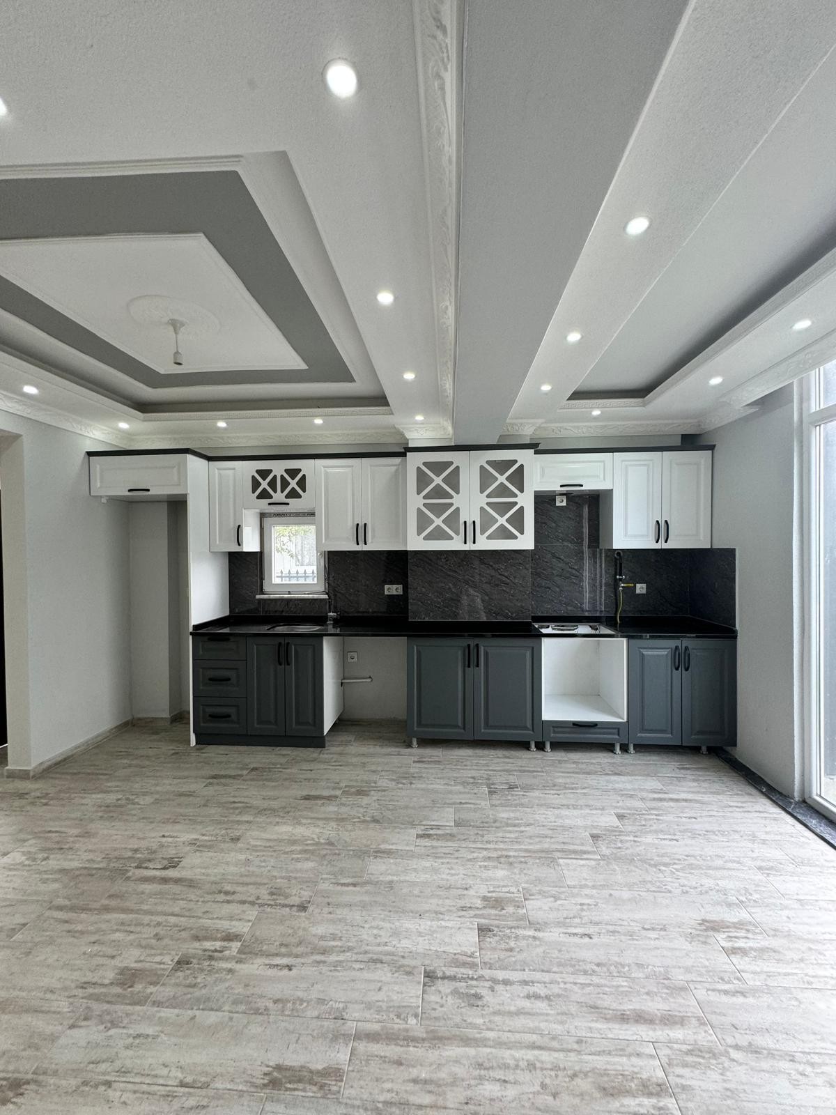KOCAALİ MÜSTAKİL VİLLA! 162m2 ARSA İÇİNDE, OTURUMA HAZIR, 4+1 TRİPLEKS! KOCAALİ ALANDERE MH