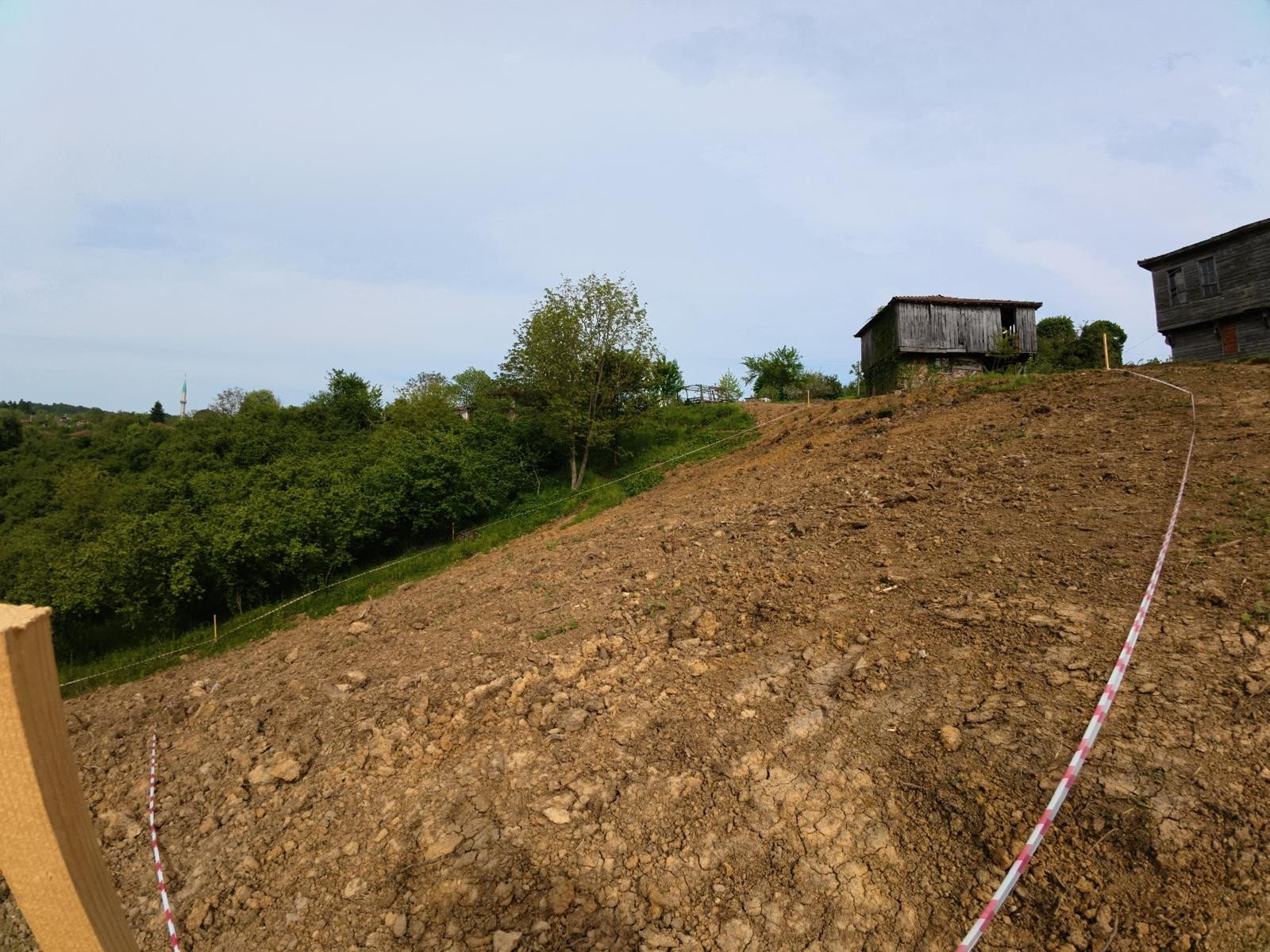 PANORAMİK DOĞA MANZARALI, PLAJA 10DK MESAFE, İMARLI-RUHSATLI-PROJELİ ARSALAR! 400m2 KARAPELİT MH