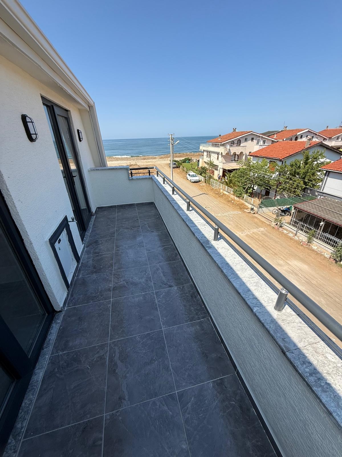 KAPANMAZ DENİZ MANZARALI, PLAJA 30METRE, ALAÇATI TAŞ KONSEPT, ÖN CEPHE, HAVUZLU 4+1 TRİPLEKS VİLLA! KOCAALİ ALANDERE MH