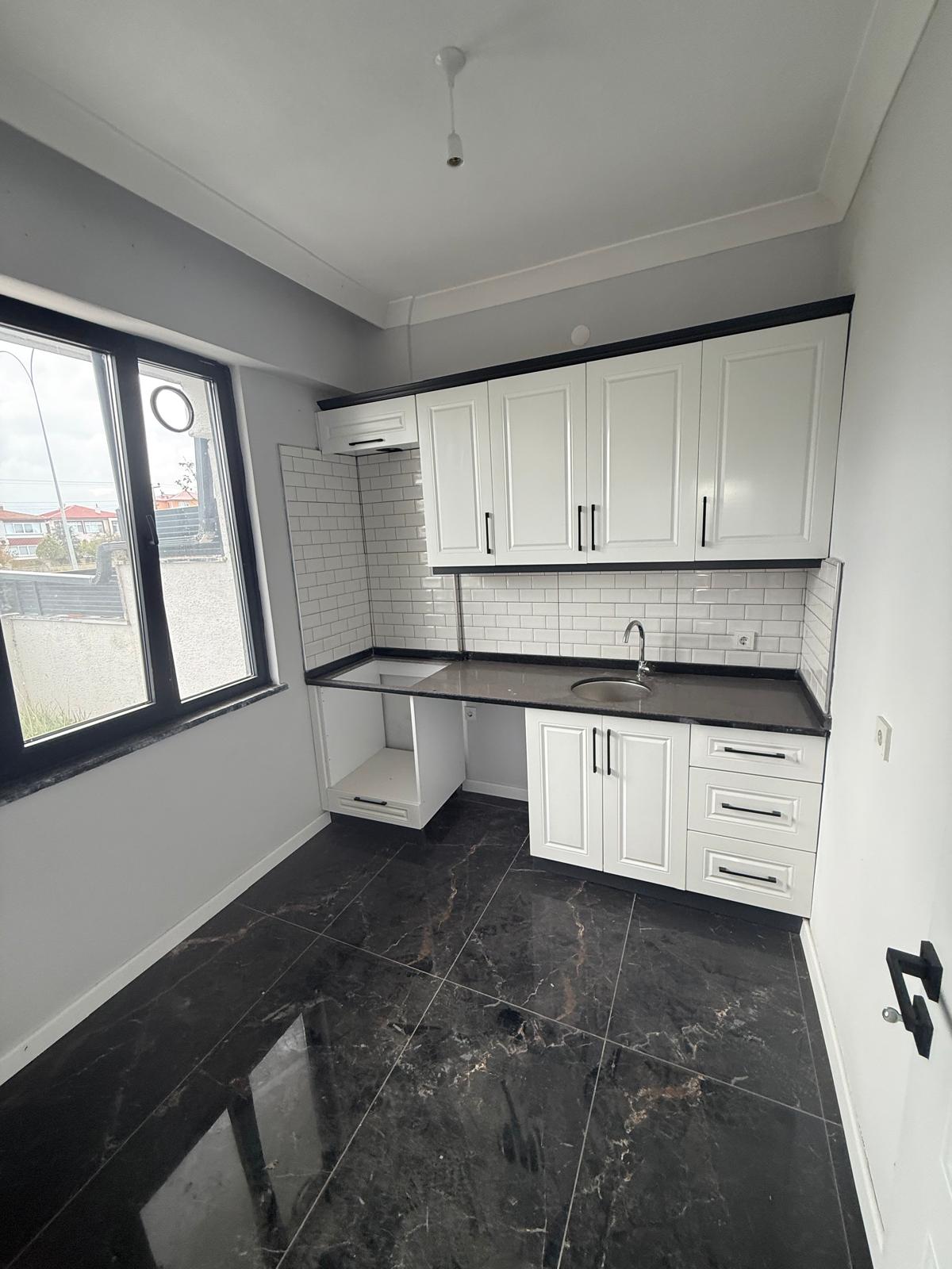 KAÇMAZ FIRSAT FİYAT, AYRI MUTFAK, GENİŞ BAHÇE3+1 TRİPLEKS VİLLA! KOCAALİ ALANDERE MH