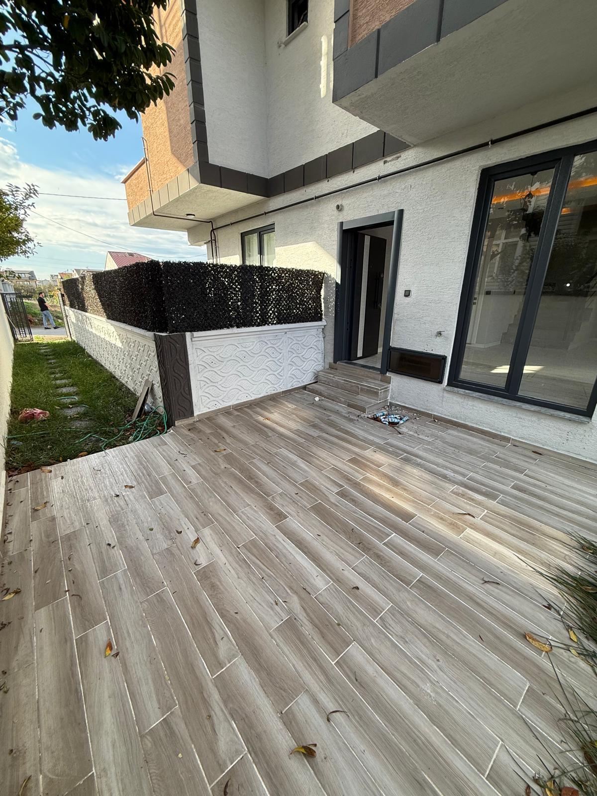 MERKEZ PLAJ, ULTRA GENİŞ BAHÇE, TERAS DENİZ MANZARALI, PLAJA 85METRE 3+1 TRİPLEKS VİLLA! KOCAALİ YAYLA MH