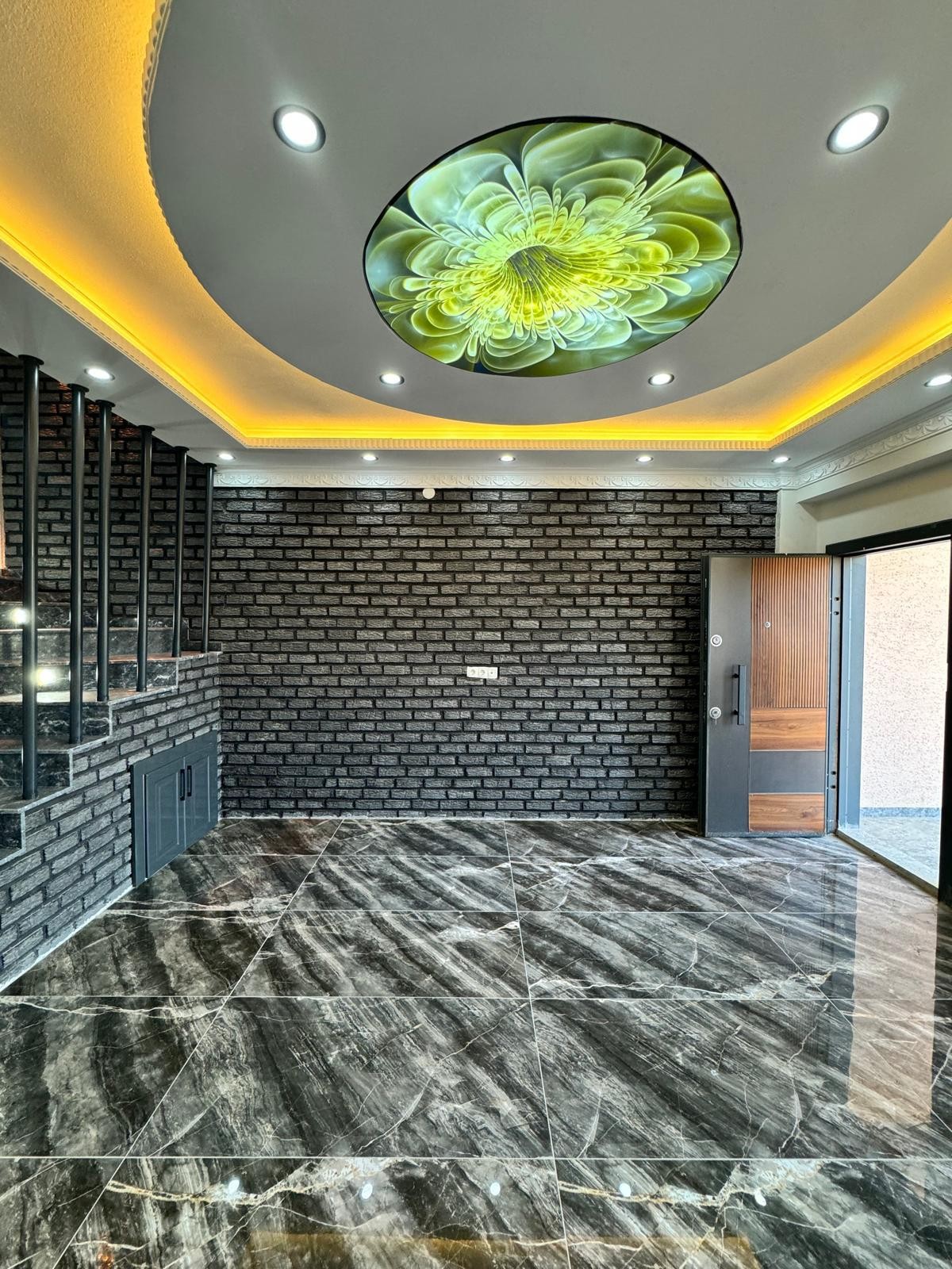 245m2 ARSA İÇİNDE, LÜKS TASARIM, AYRI MUTFAK, VERANDALI 4+1 TRİPLEKS! KOCAALİ ALANDERE MH