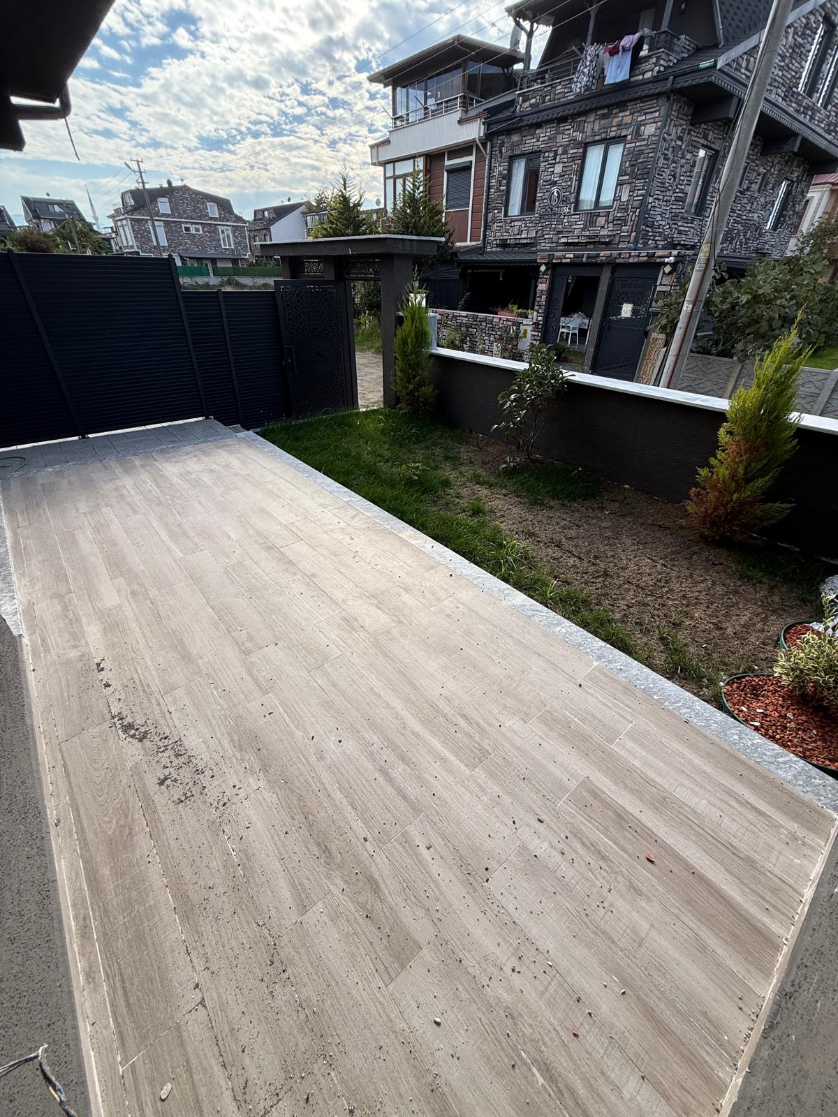 LÜKS DİZAYN, MERKEZ PLAJ, EBEVEYN BANYOLU, KOMPLE GRANİT ZEMİN 3+1 TRİPLEKS VİLLA! KOCAALİ YALI MH