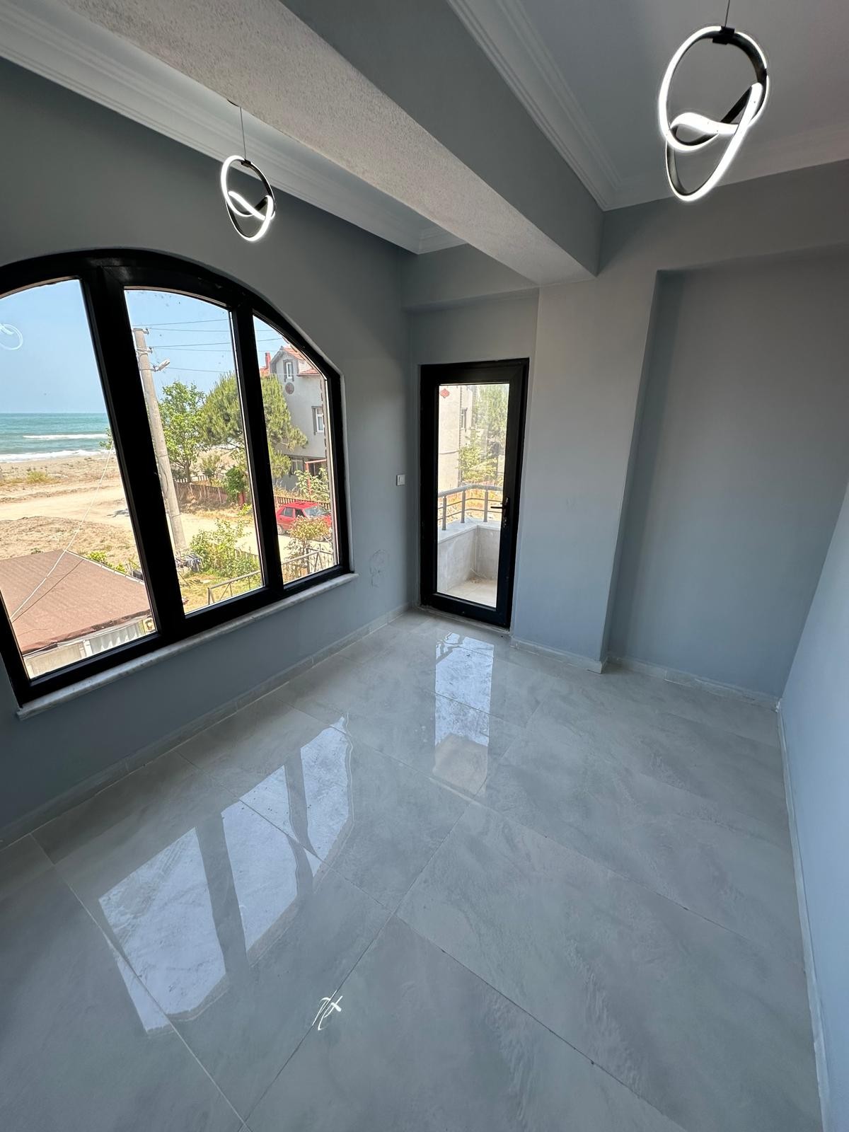 177m2 ARSA İÇİNDE TAM BAĞIMSIZ MÜSTAKİL, HER KAT DENİZ MANZARALI(3.PARSEL), JAKUZİLİ, ULTRA GENİŞ BAHÇE 4+1 TRİPLEKS VİLLA! KOCAALİ ALANDERE MH