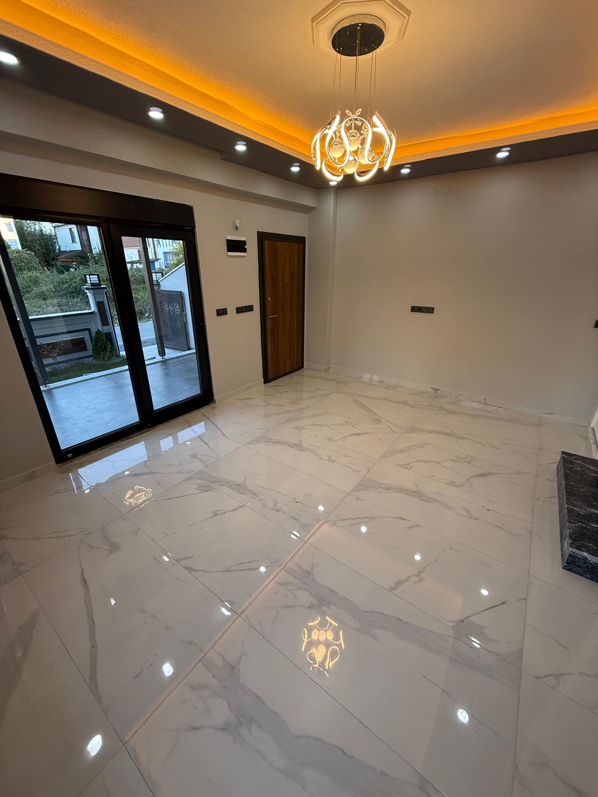 KÖŞE PARSEL, ULTRA GENİŞ BAHÇE, MERKEZ PLAJ, AYRI KONSEPT MUTFAK  4+1 TRİPLEKS VİLLA! KOCAALİ YALI MH