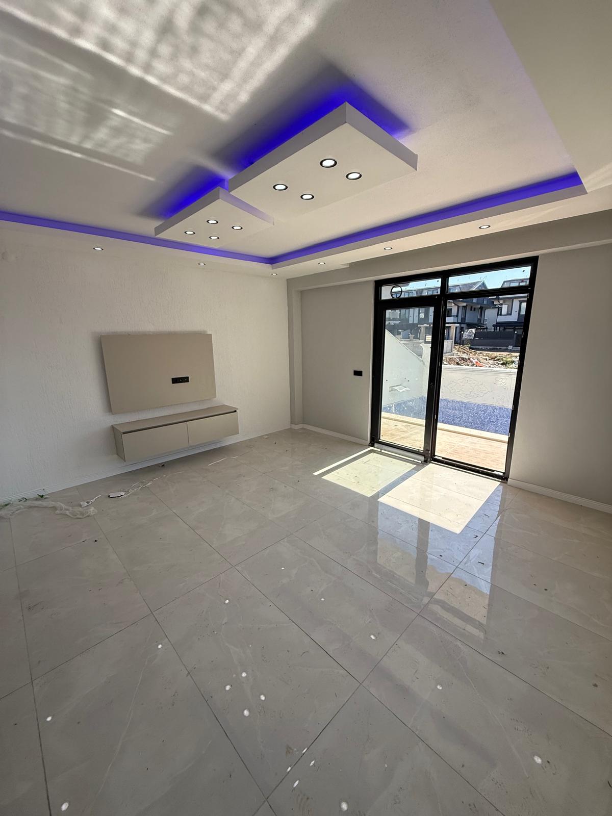 MERKEZ PLAJ, ÖN-ARKA CEPHE SEÇENEKLİ-ARKA, ALAÇATI TAŞ KONSEPT 4+1 TRİPLEKS VİLLA! KOCAALİ YAYLA MH